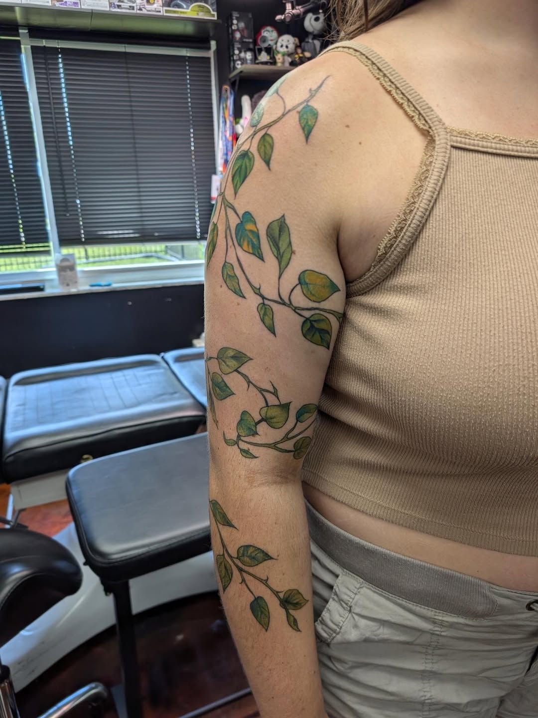Tattoo by @tattoo.therapy1 โ fine_line, illustrative