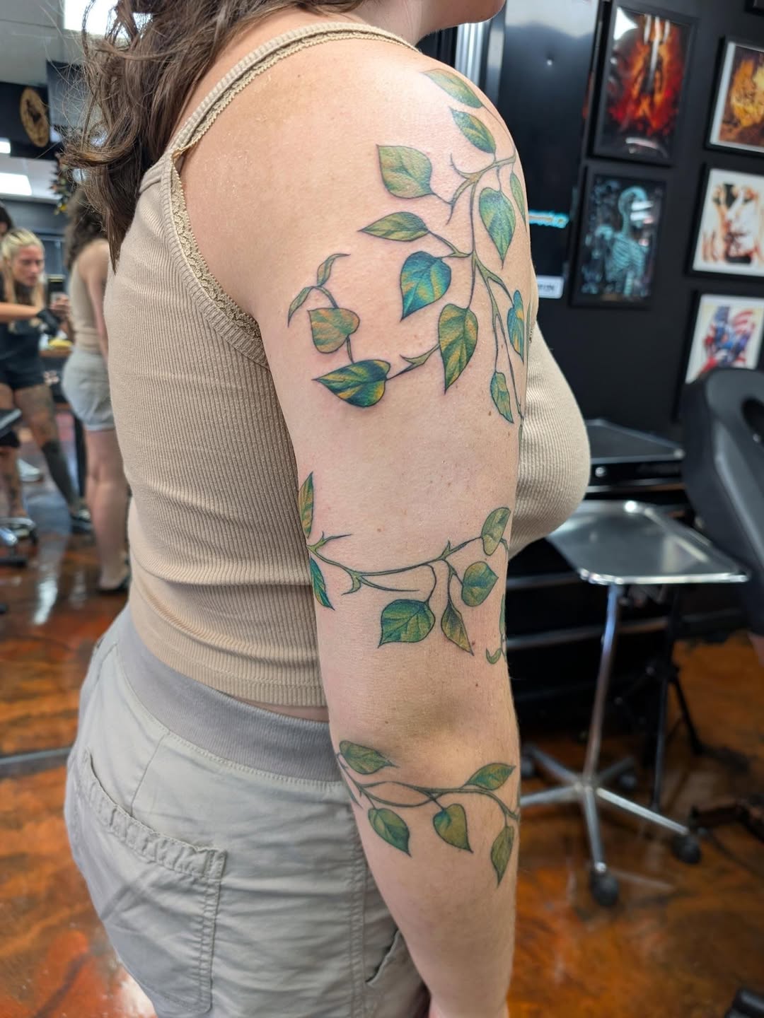 Tattoo by @tattoo.therapy1 โ fine_line, illustrative