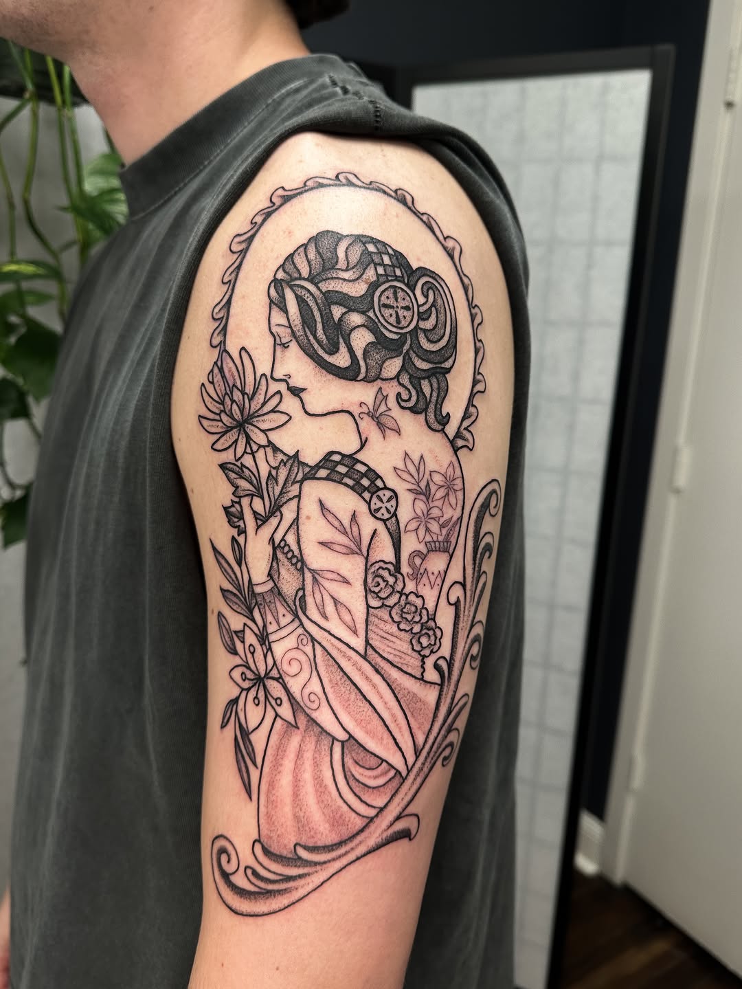 Tattoo by @hannaheddytattoo — black_and_grey, ornamental