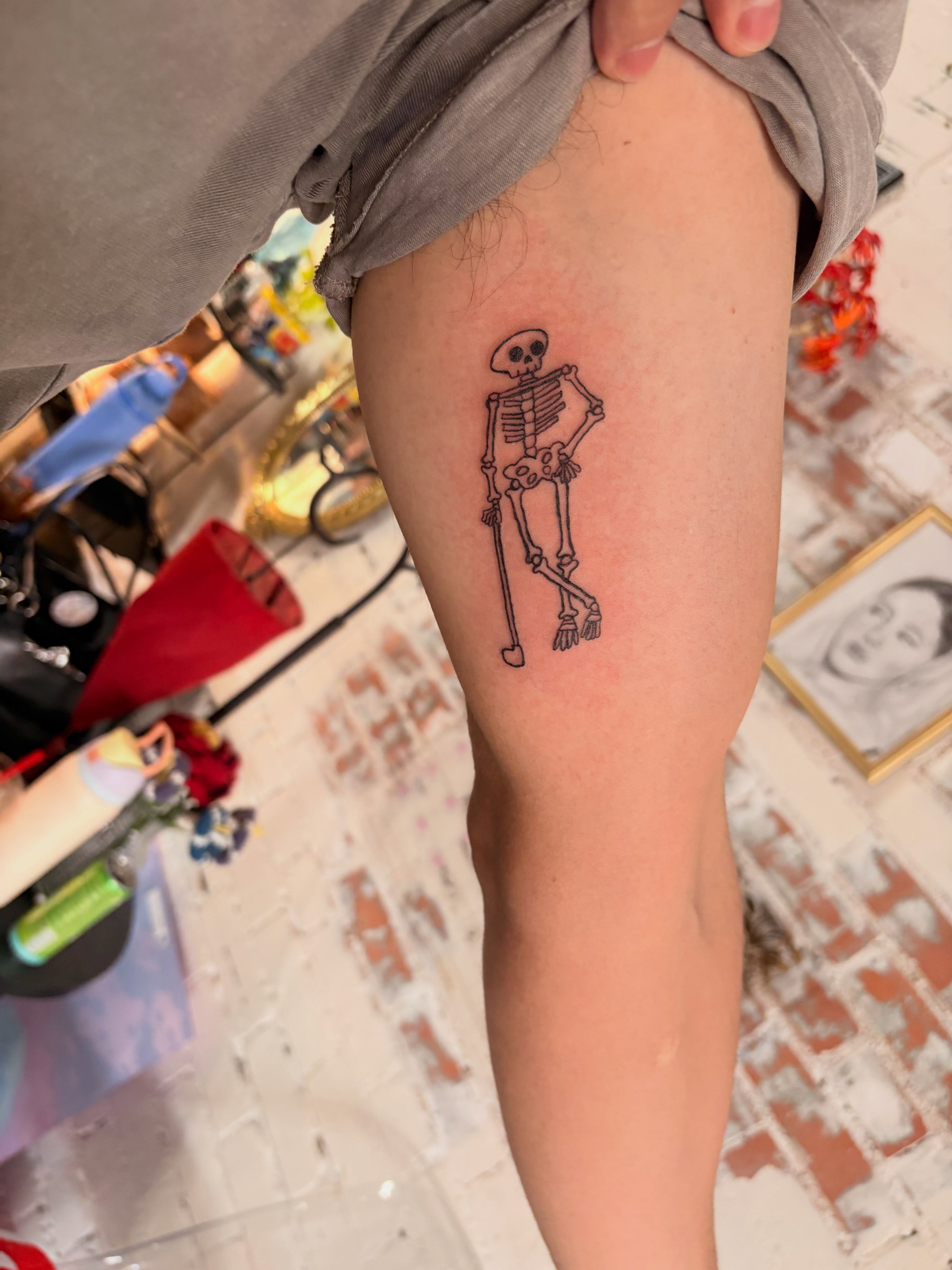 Tattoo by @bella._.desantiago — black_and_grey