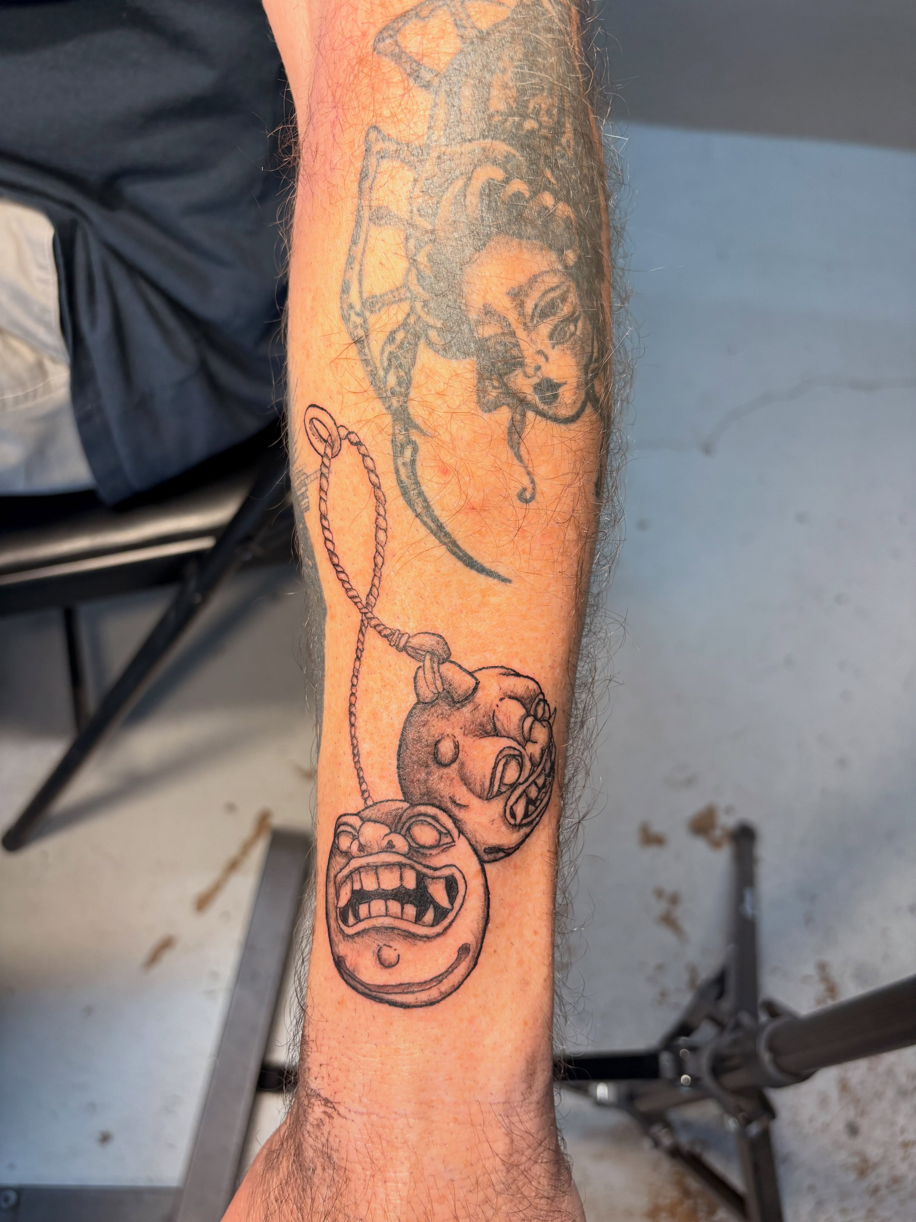Tattoo by @bella._.desantiago — black_and_grey