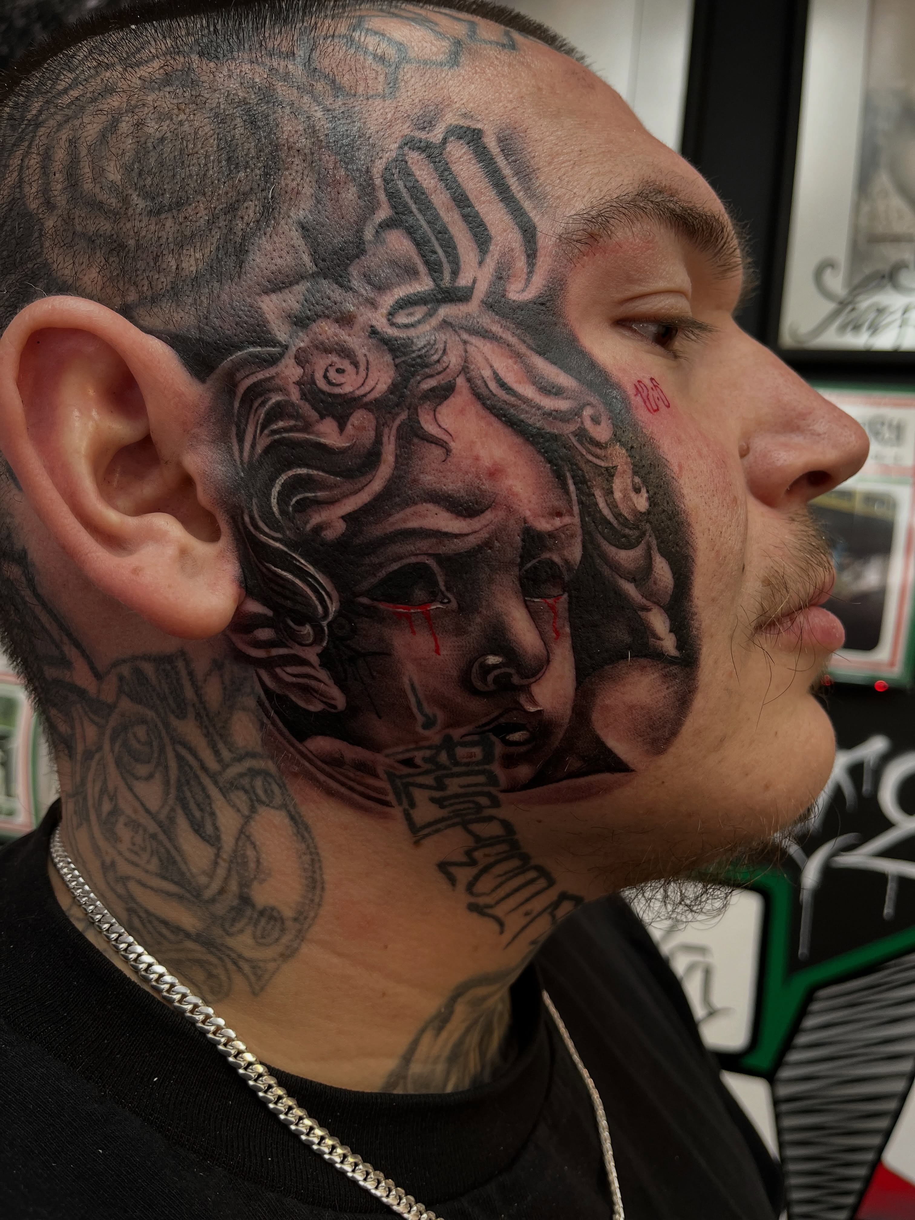 Tattoo by @kwetextatuajes — realism
