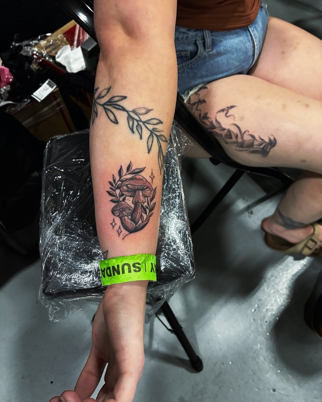 Tattoo by @unobhmg — black_and_grey