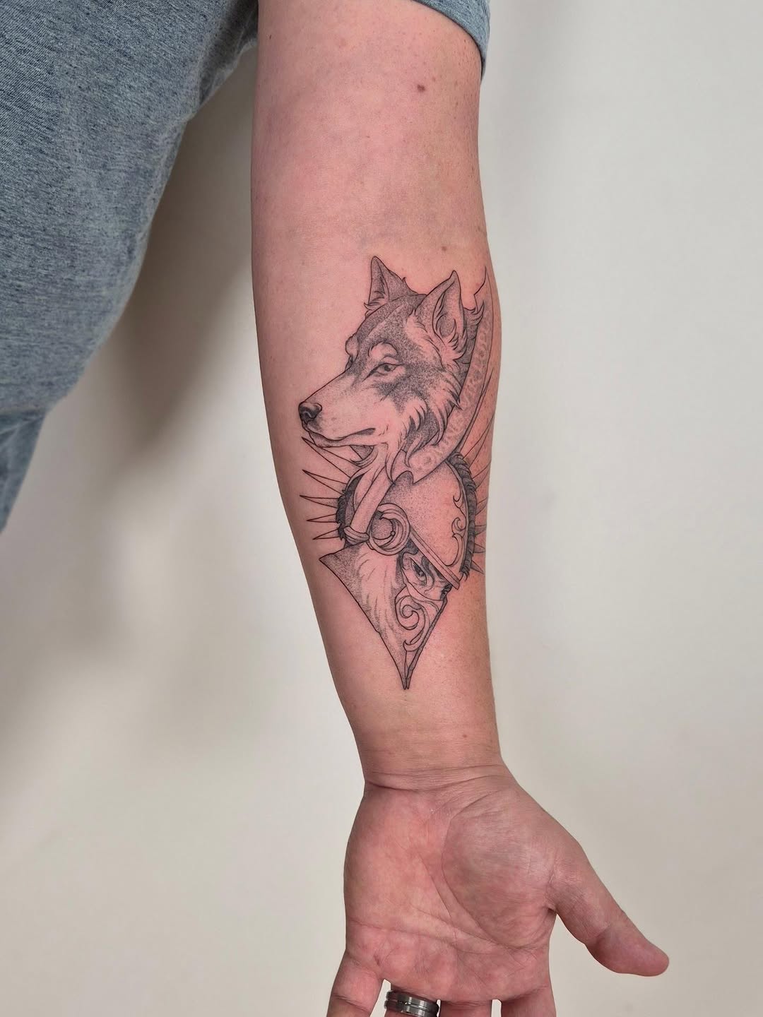 Tattoo by @cambodiancupcake โ black_and_grey, realism