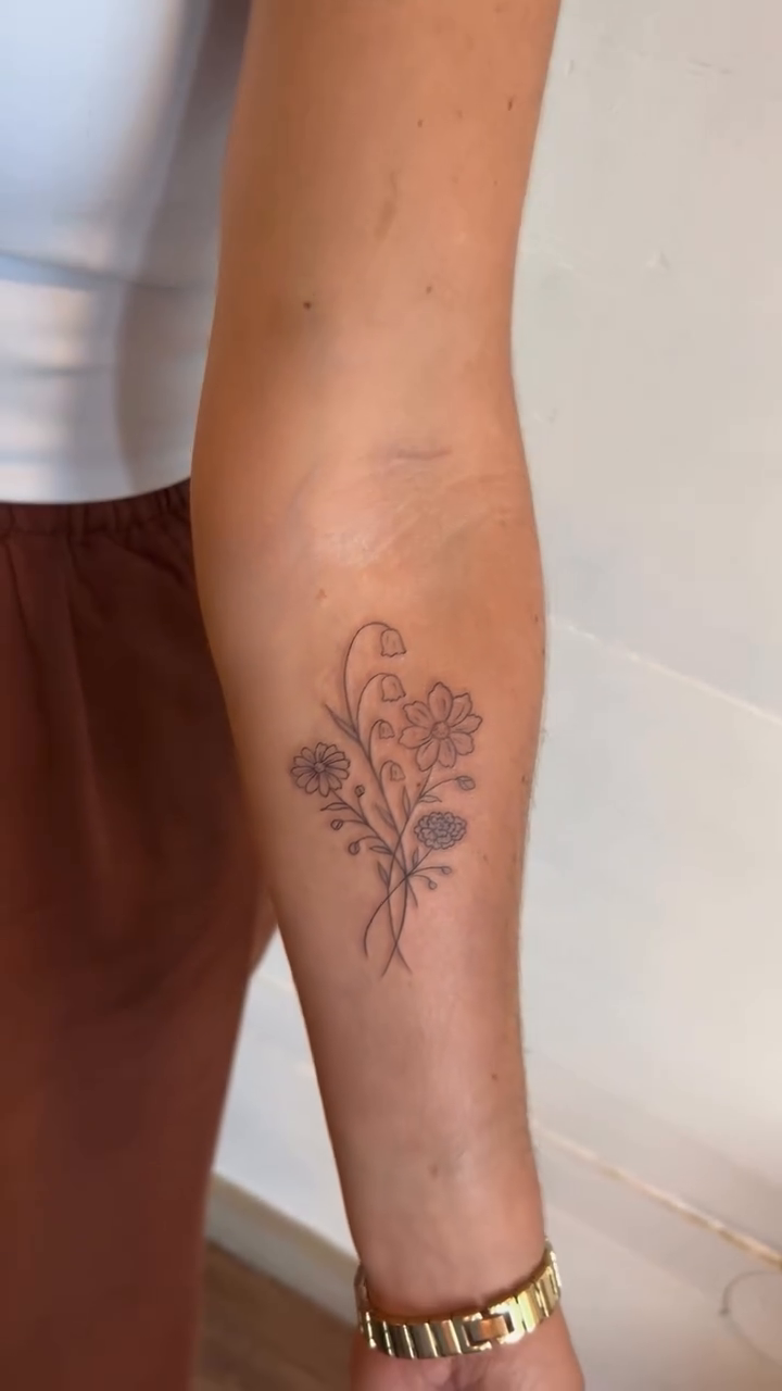 Tattoo by @davidhodgesart — fine_line