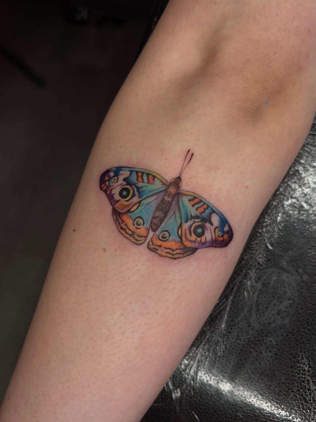 Tattoo by @emeraldbeetattoo โ realism, fine_line