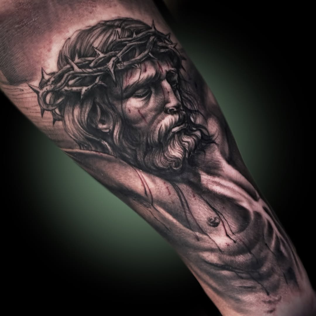 Jesus Christ with crown of thorns realism tattoo on the forearm by ๐ฟ๐๐ฃ๐๐๐ก ๐๐ค๐ ๐ค๐ง๐ฃ๐ฎ, Middletown, Orange County, New York