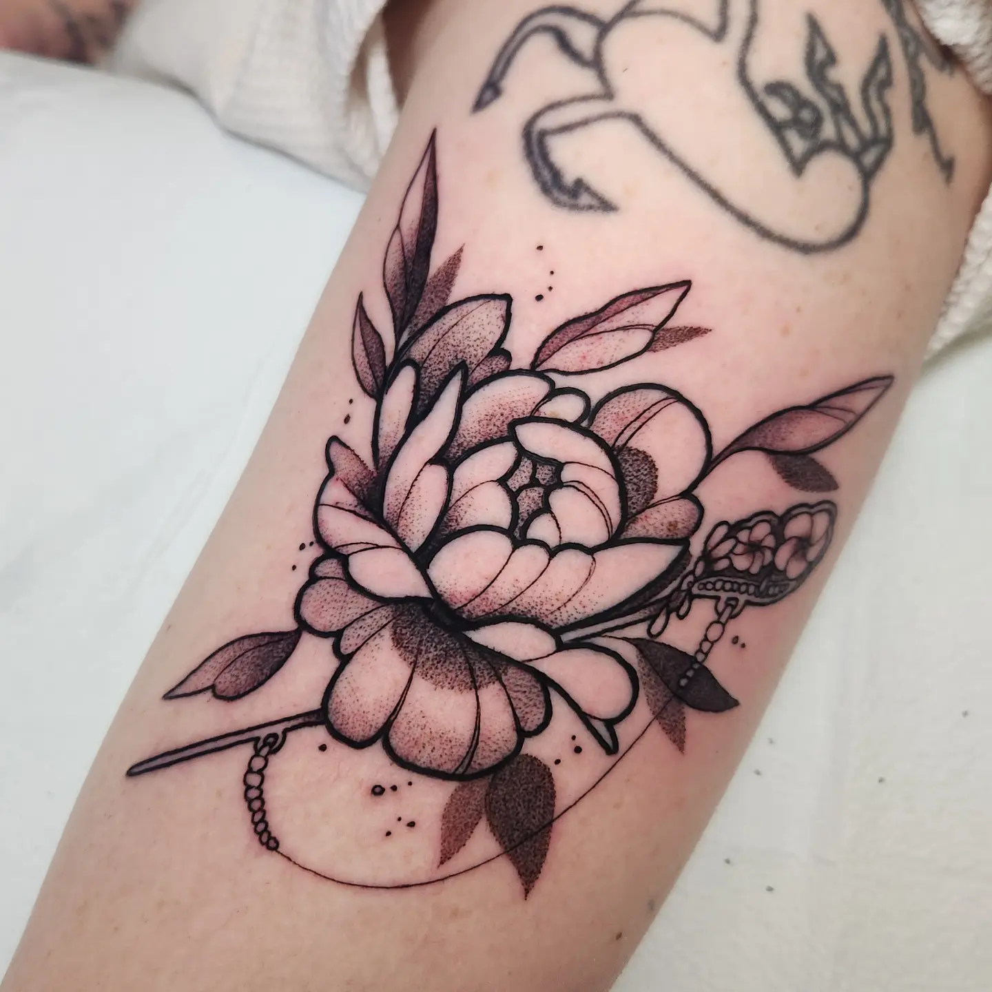 Tattoo by @sashawren_tattoos — dotwork, black_and_grey