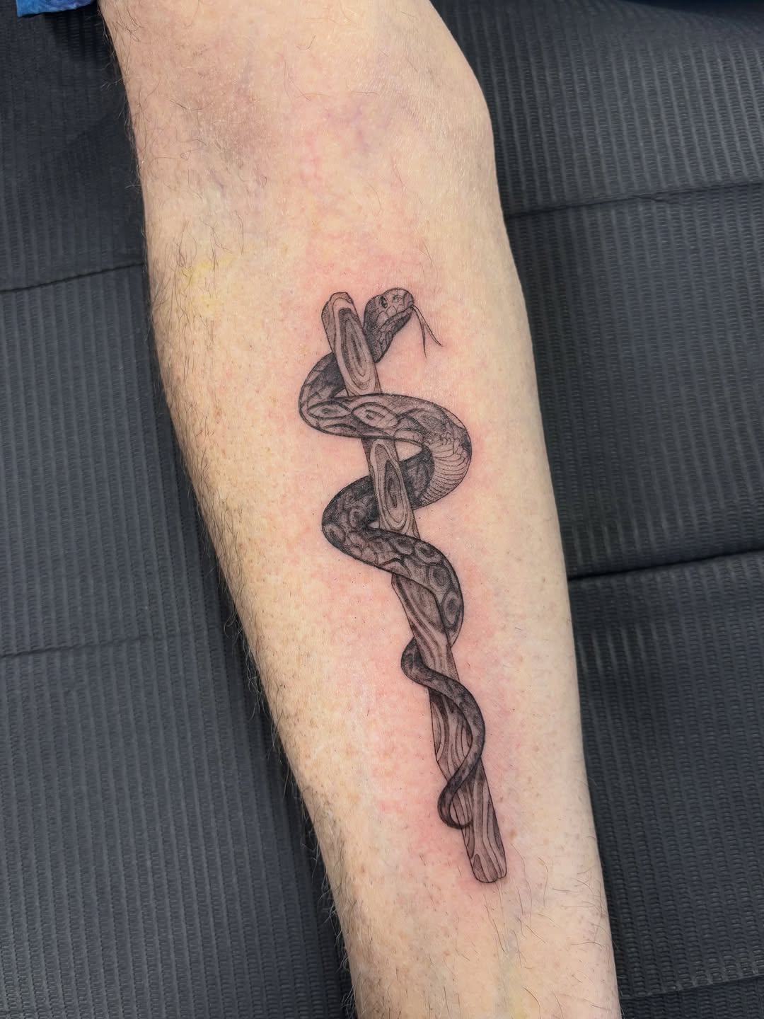 Tattoo by @jennyyyyflores โ black_and_grey, realism