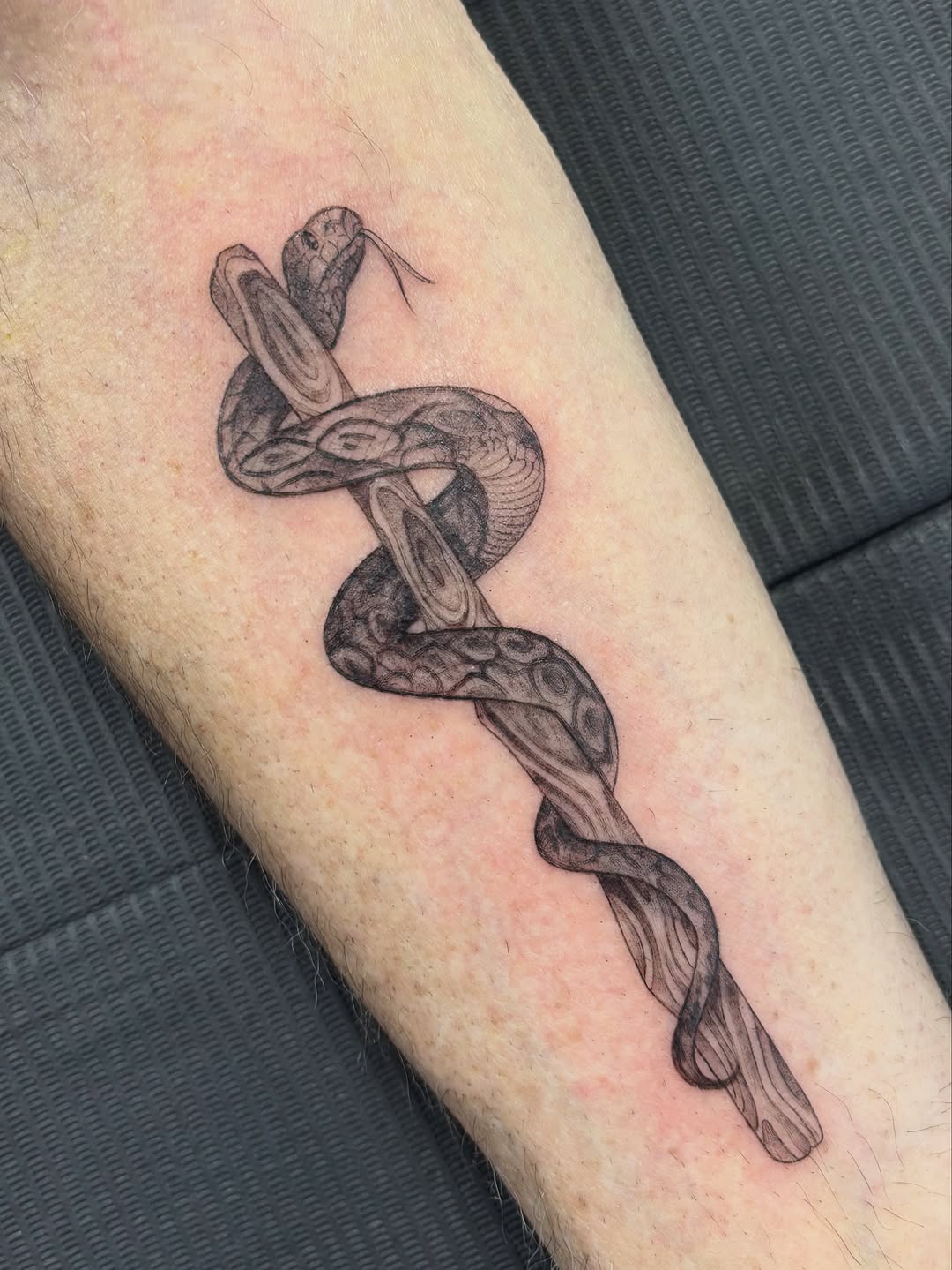 Tattoo by @jennyyyyflores โ black_and_grey, realism