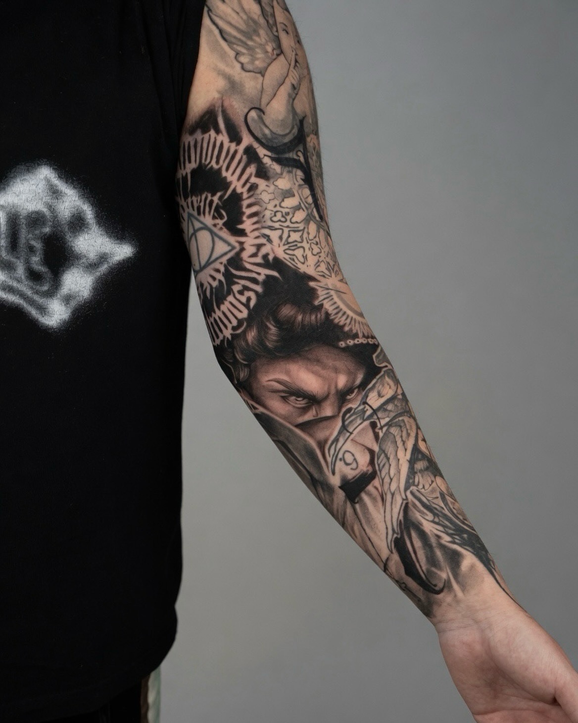 Tattoo by @damoer_tattoo — black_and_grey