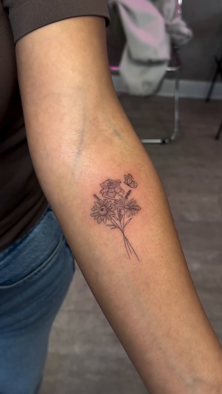 Tattoo by @og.yayatattoos — fine_line, minimalist