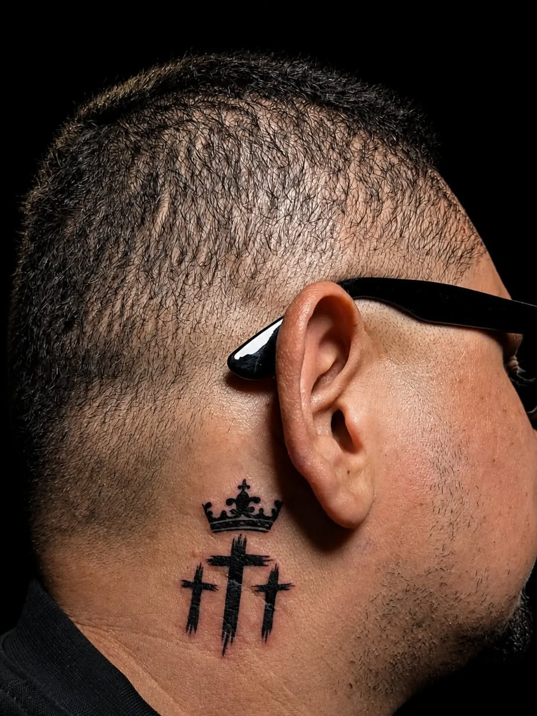 Crown and three crosses tattoo on the neck by Tony