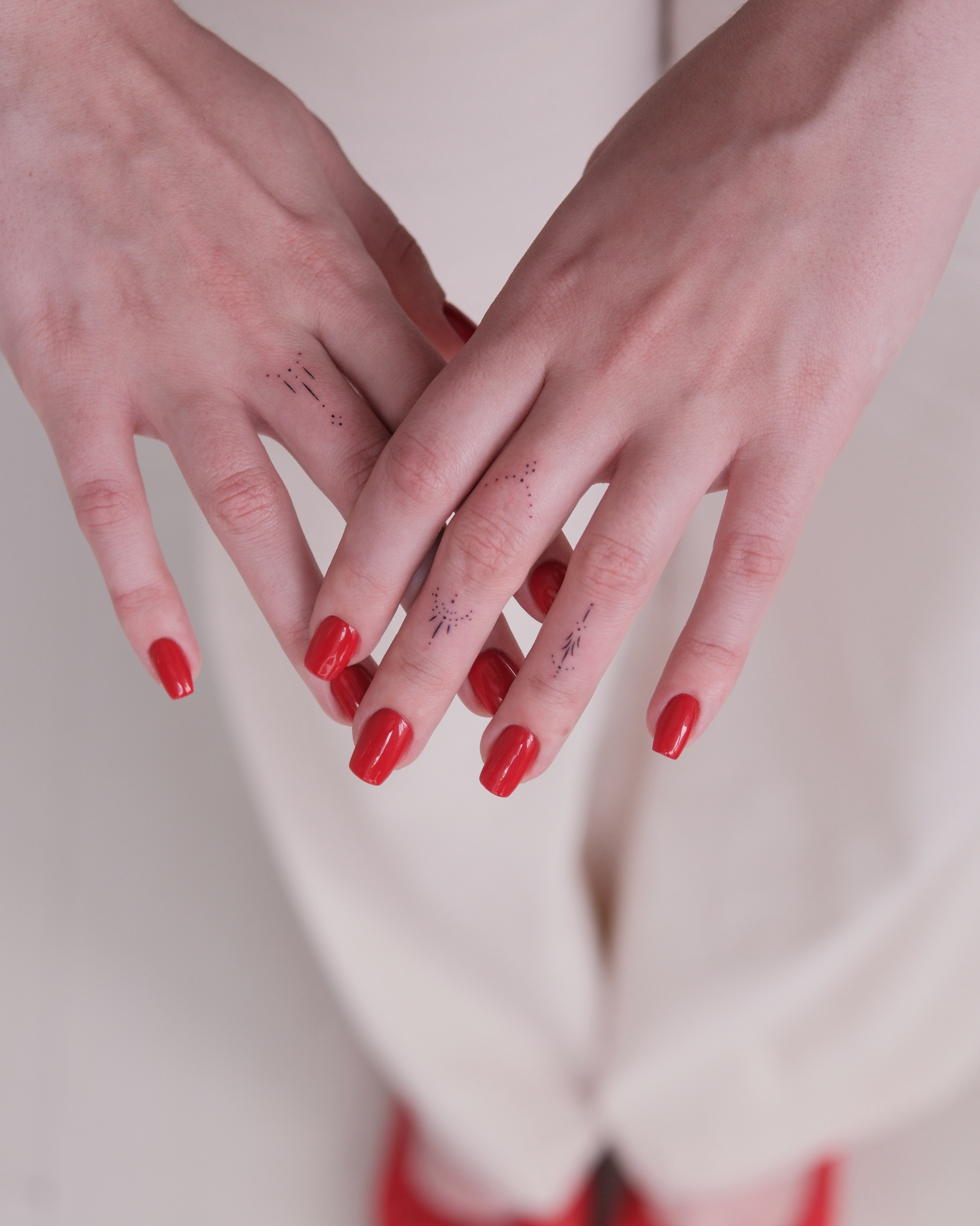 Nail art dotwork tattoo on the hand by Göksu