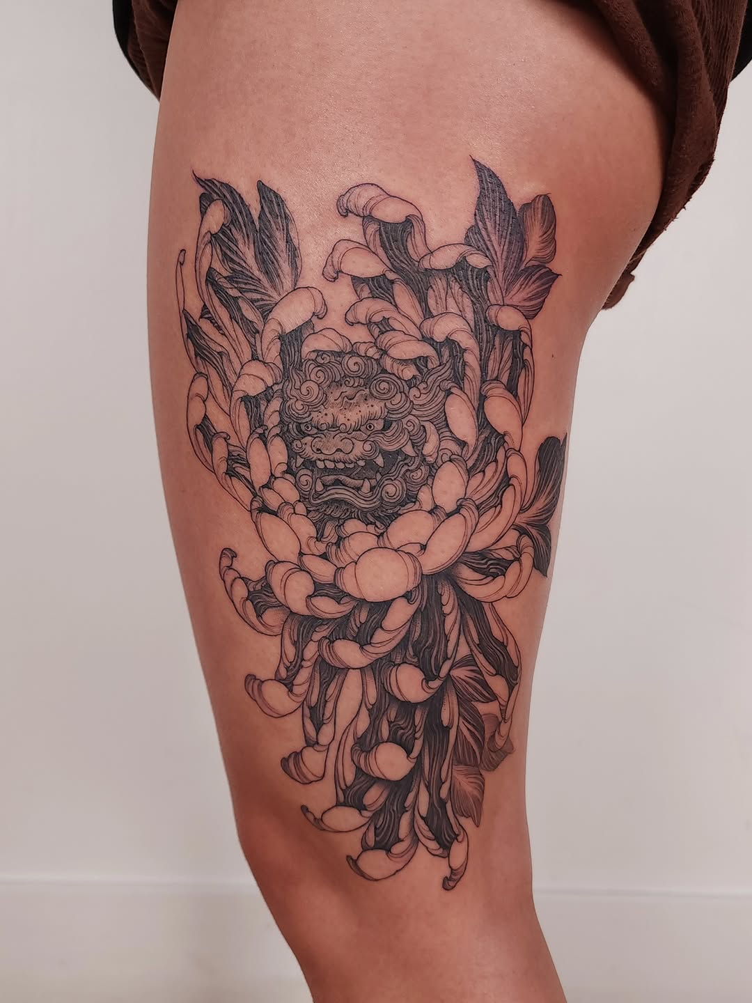 Tattoo by @hirentattoos โ japanese_irezumi, black_and_grey