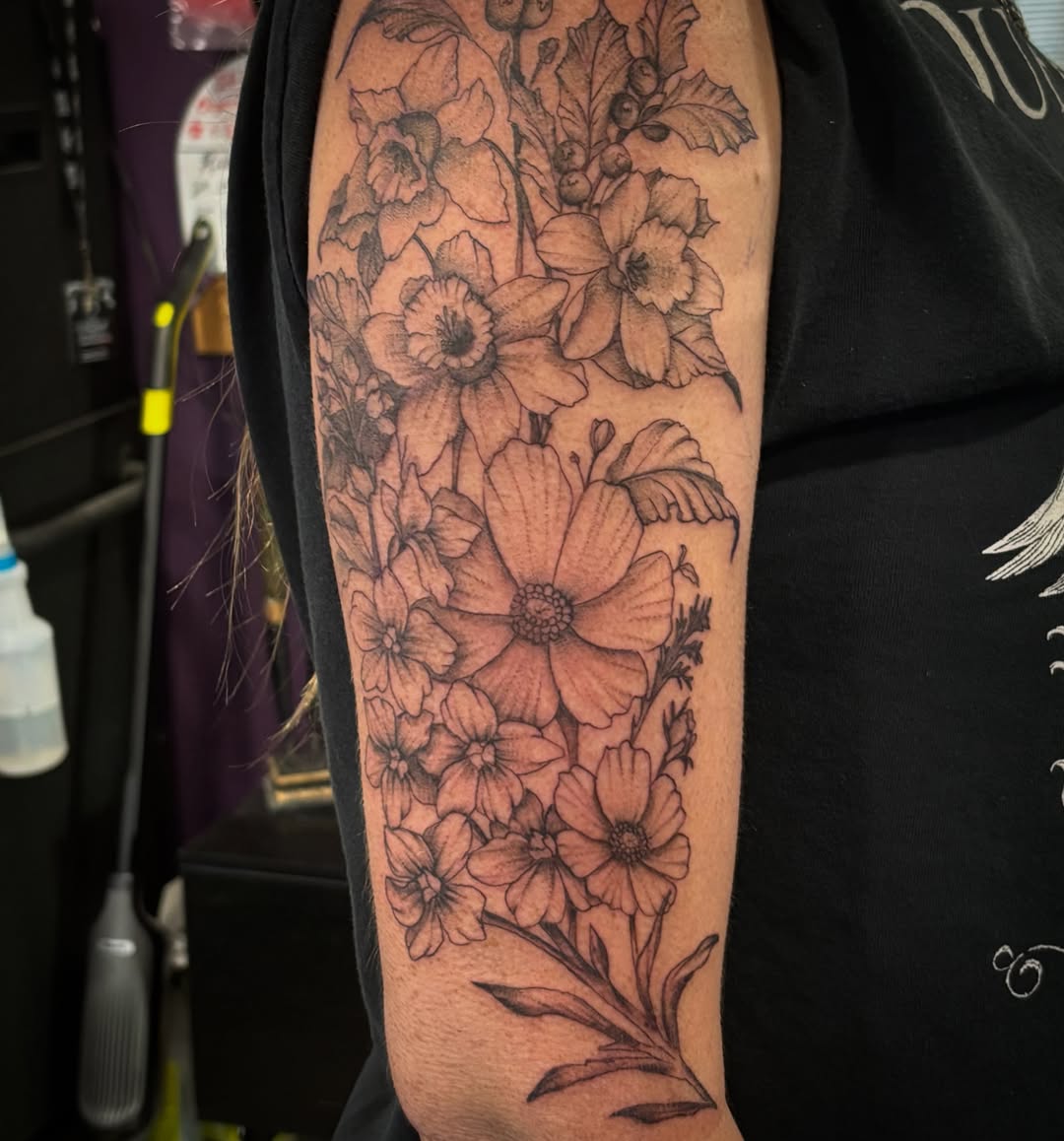 Tattoo by @_stabbygabby — black_and_grey