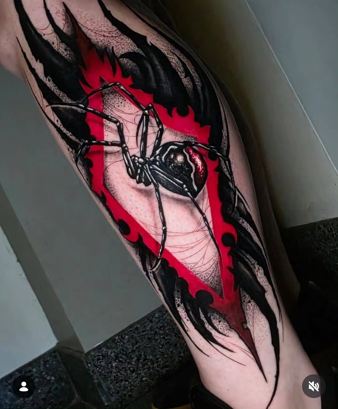 Tattoo by @kelseylorrae β blackwork, realism