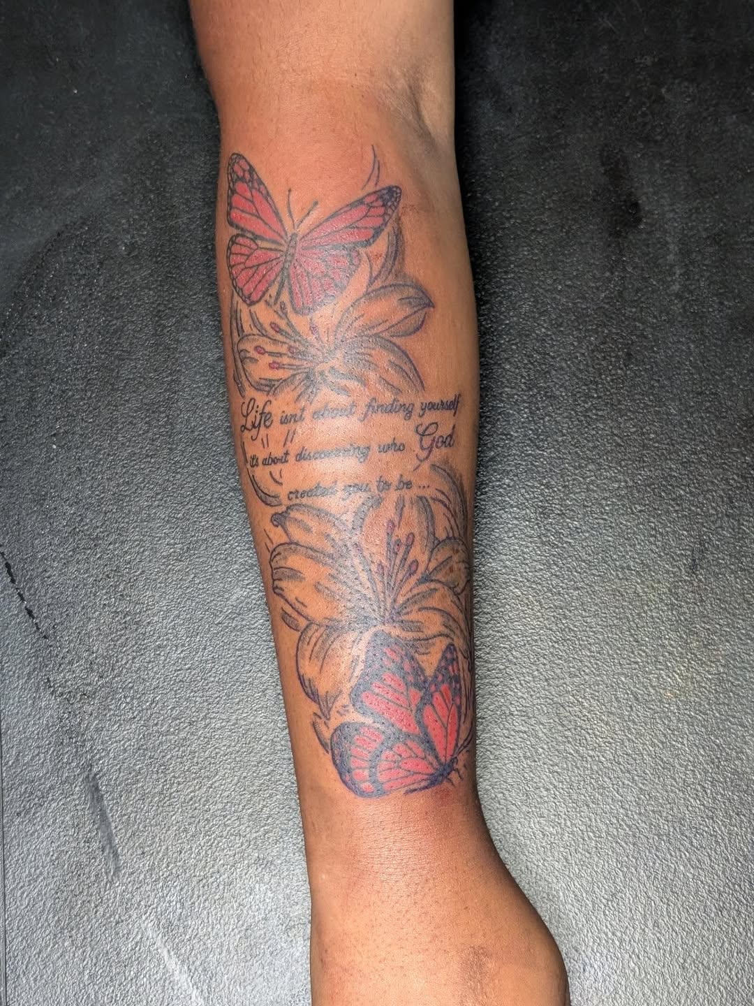 Butterflies and lilies with script tattoo on the forearm by 𝐁𝐮𝐧𝐧𝐲 𝐒𝐡𝐨𝐩 𝐓𝐚𝐭𝐳 𝐍 𝐂𝐮𝐭𝐳