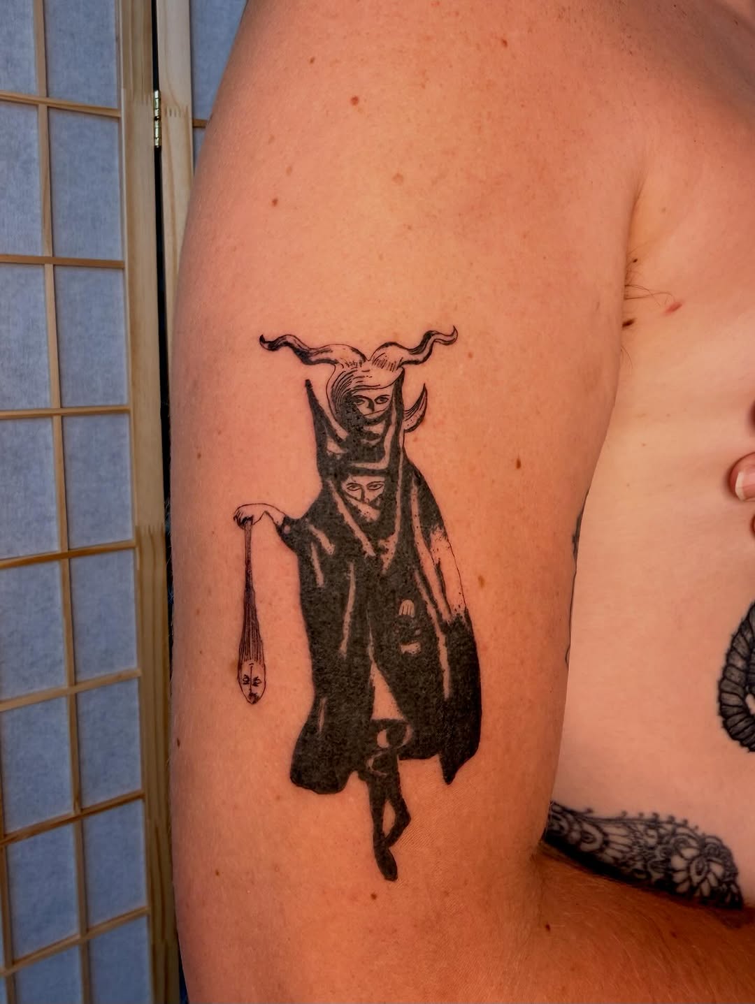 Tattoo by @slendels โ blackwork, illustrative