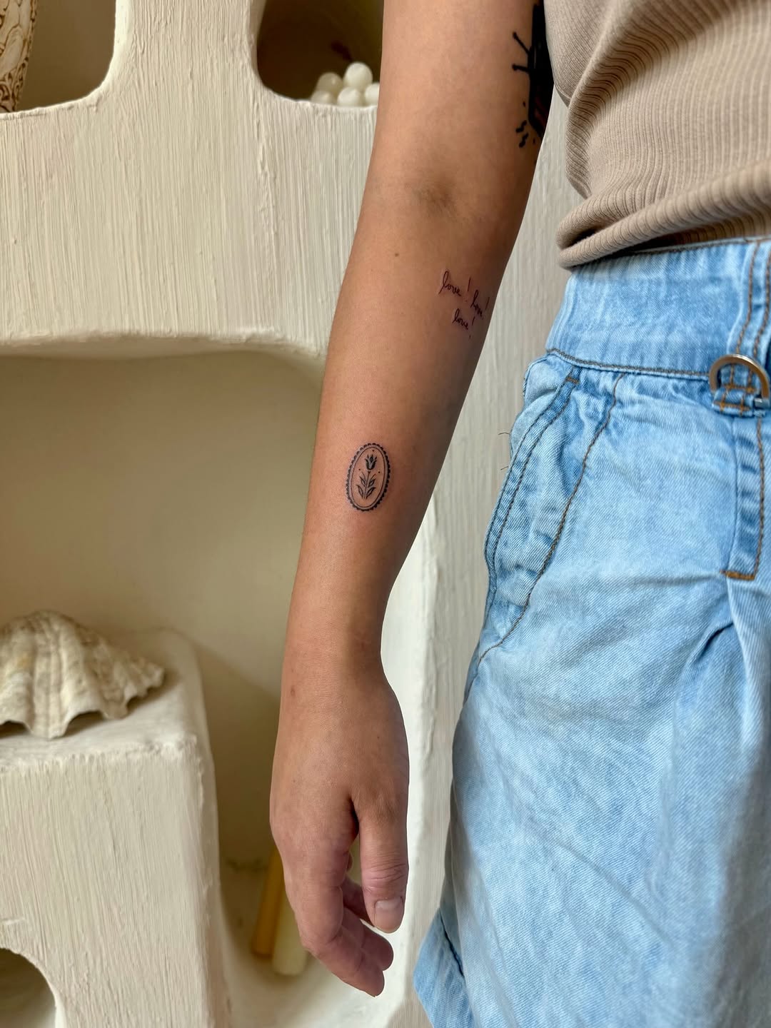 Tattoo by @feelinfineline โ fine_line, minimalist