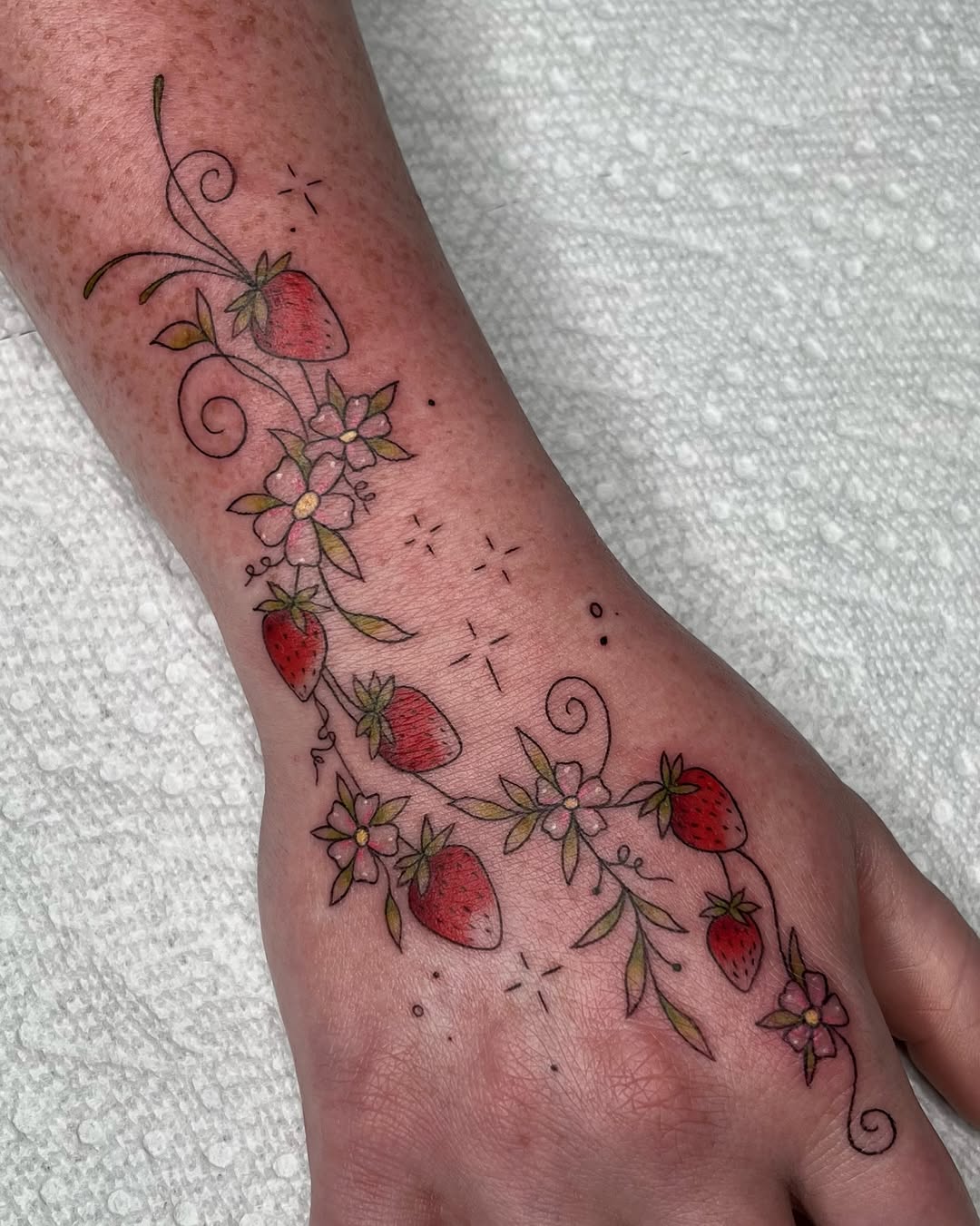 Tattoo by @carrotstabz — fine_line, illustrative