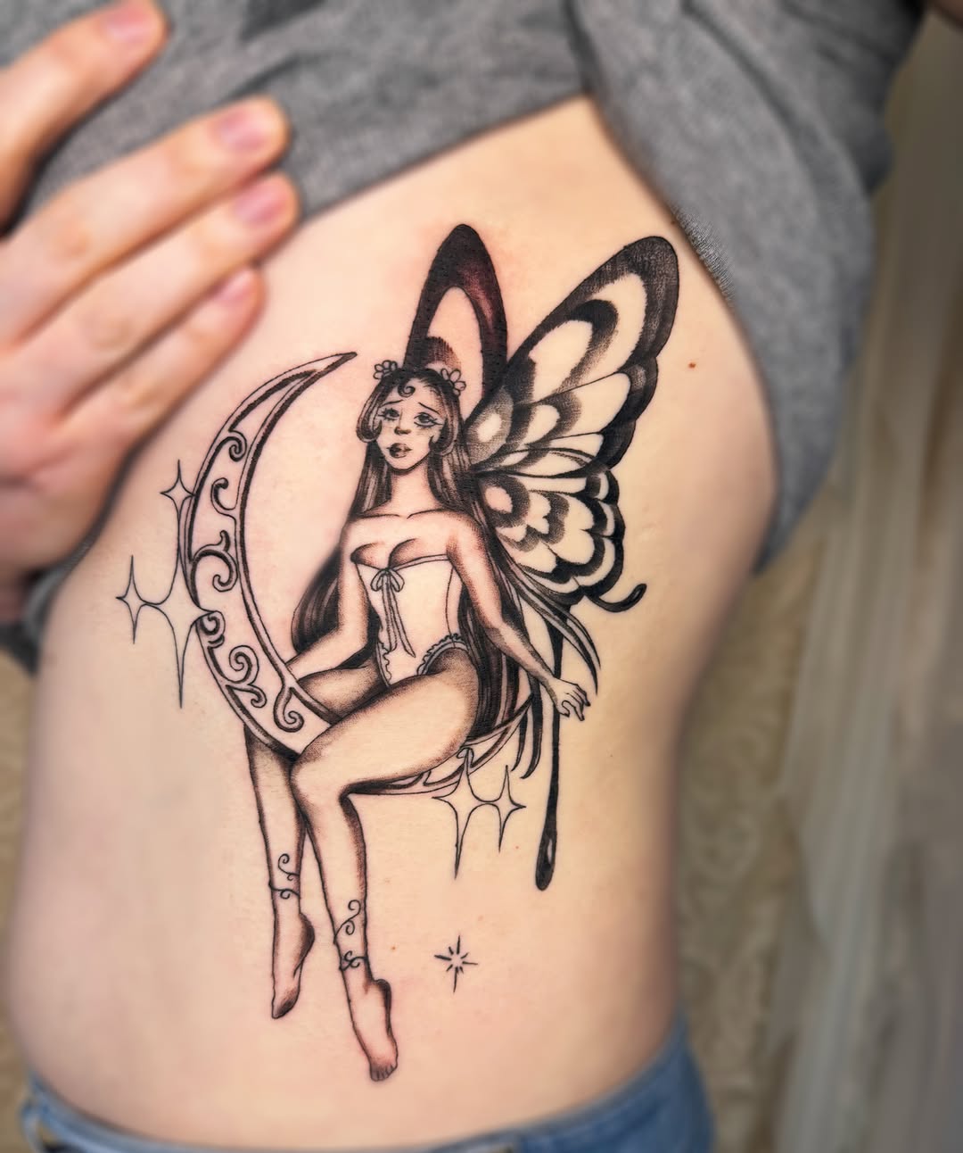 Tattoo by @sombra.miel — black_and_grey, illustrative