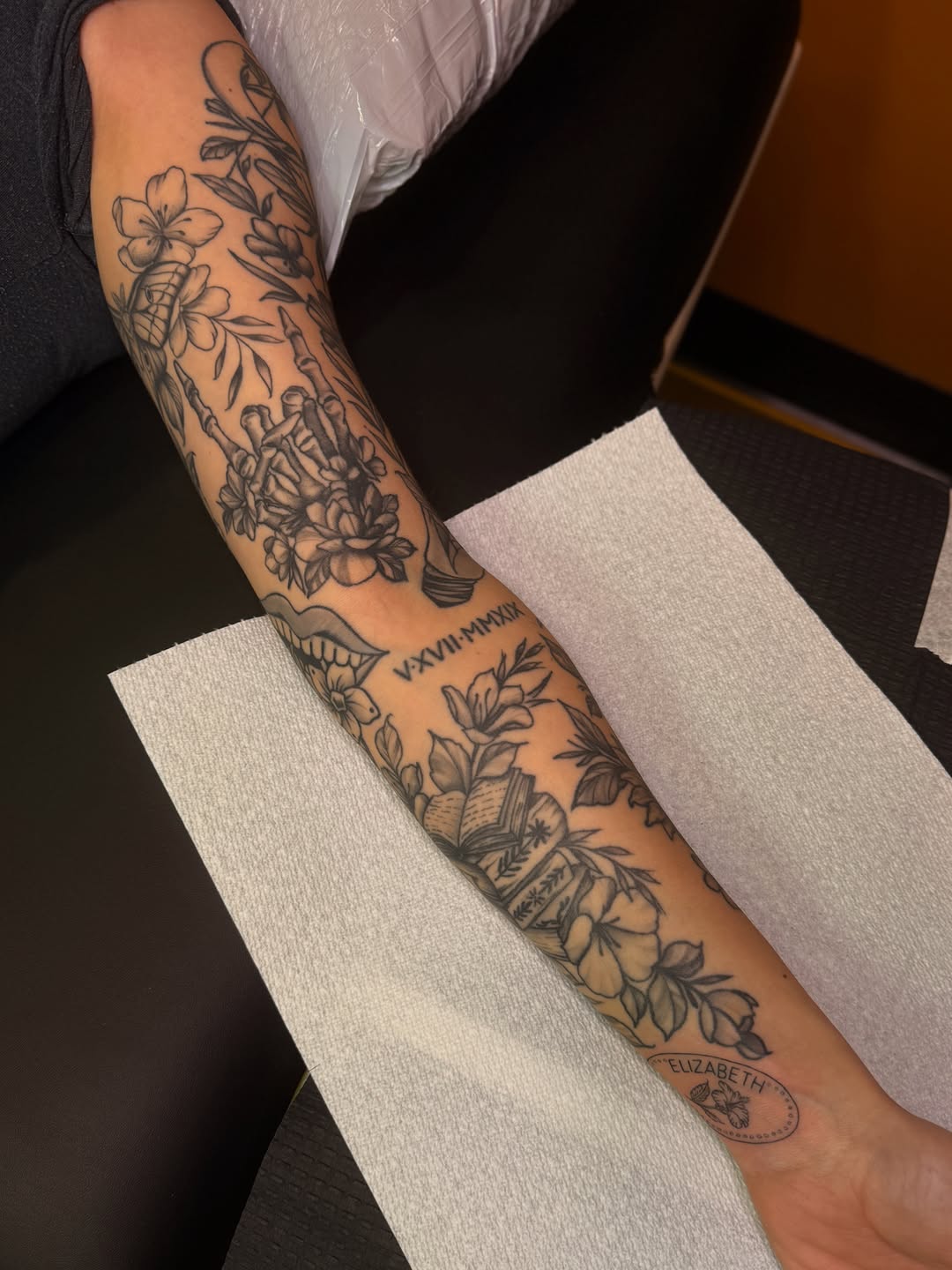 Tattoo by @colournegative — black_and_grey, fine_line