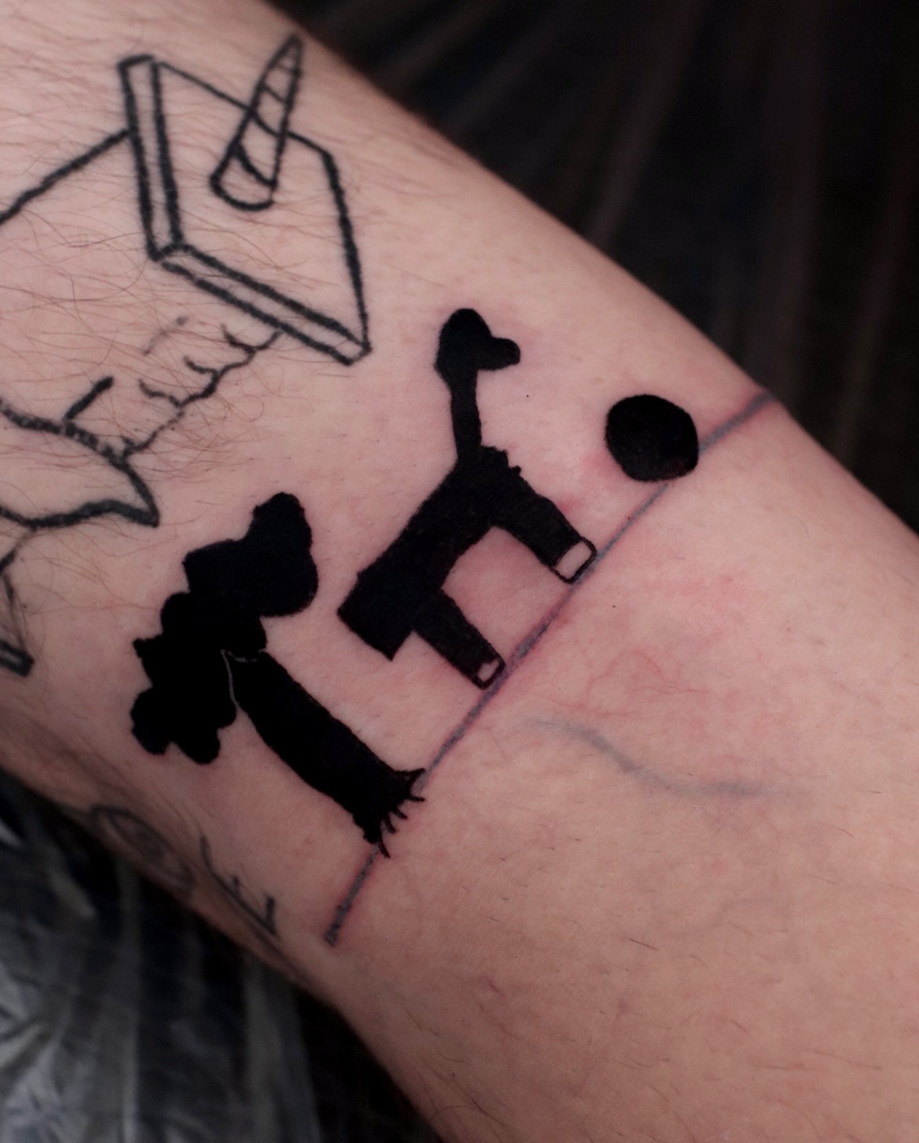 Tattoo by @pinking__tt — minimalist