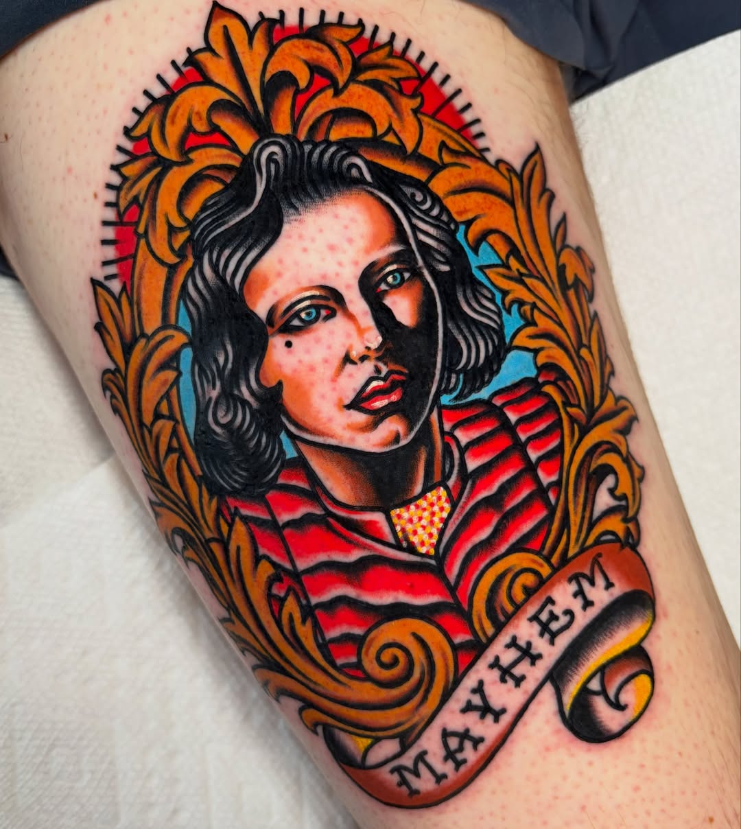 Portrait American traditional tattoo on the thigh by Zoe Margot