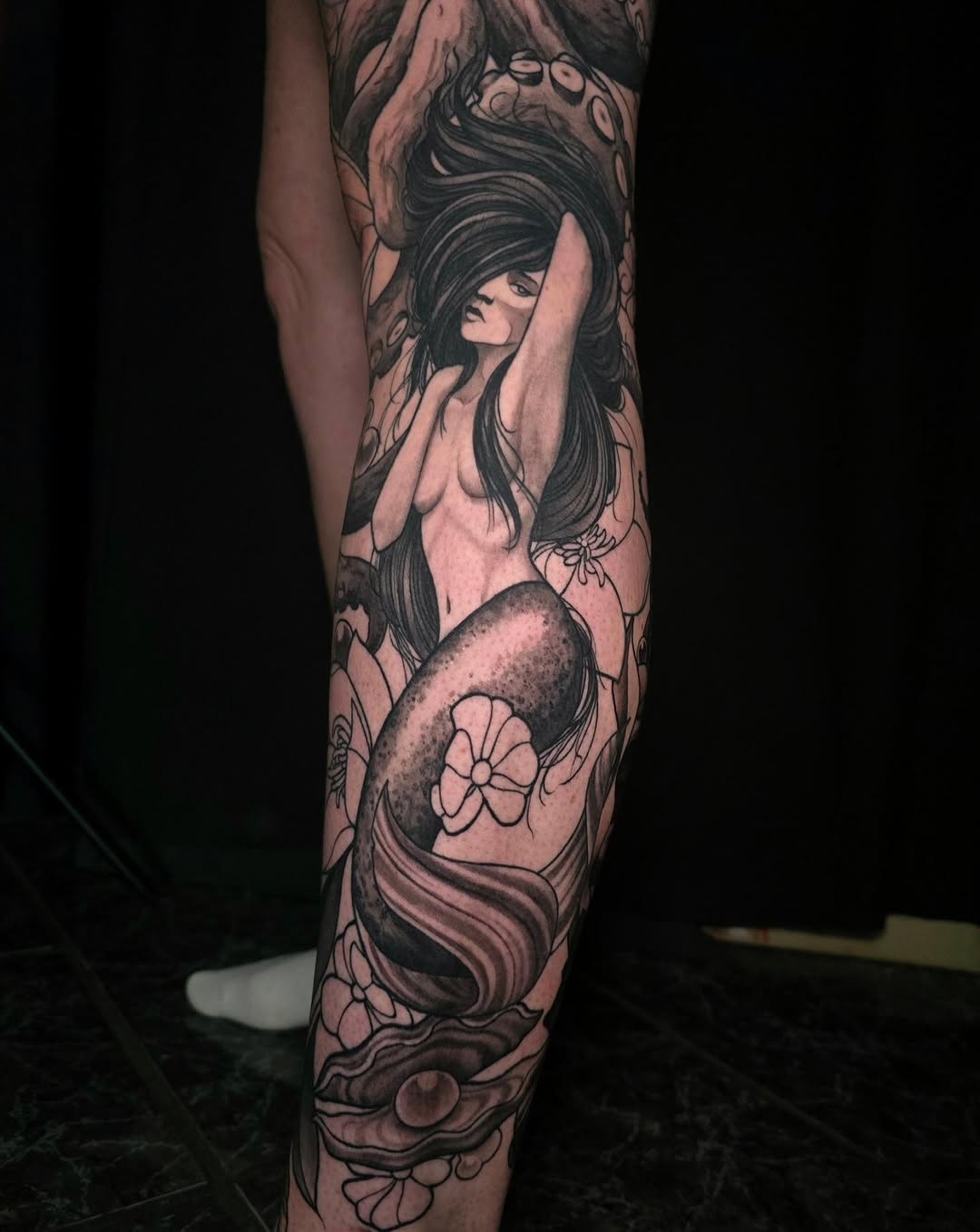 Tattoo by @gabsoucie — black_and_grey, realism