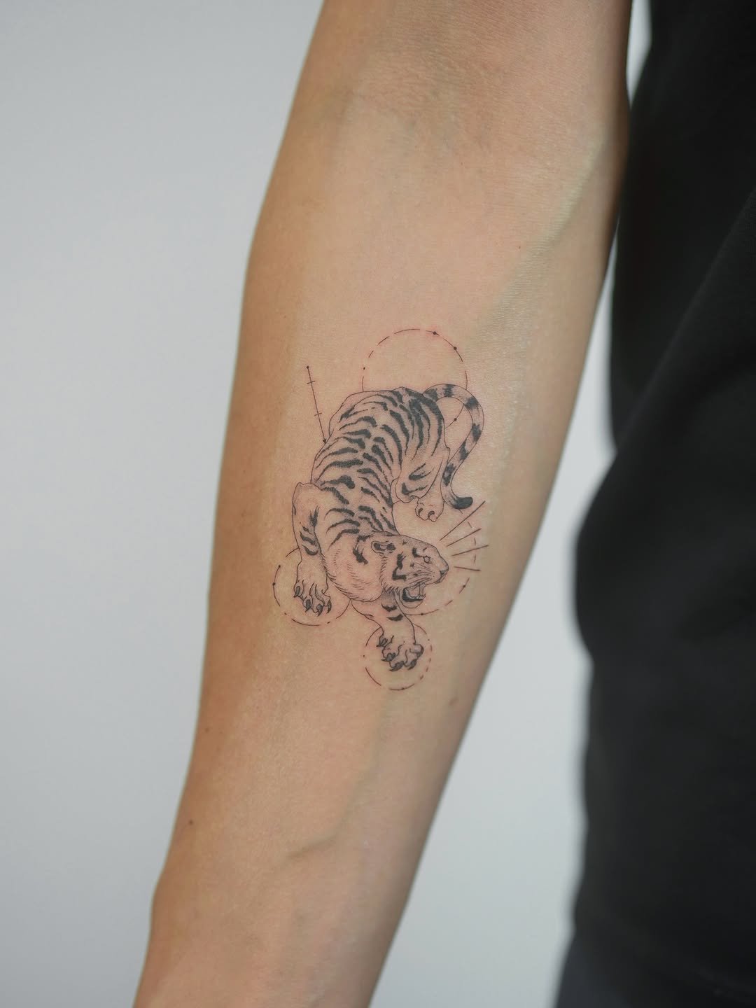 Tattoo by @ink_bijou β fine_line, geometric