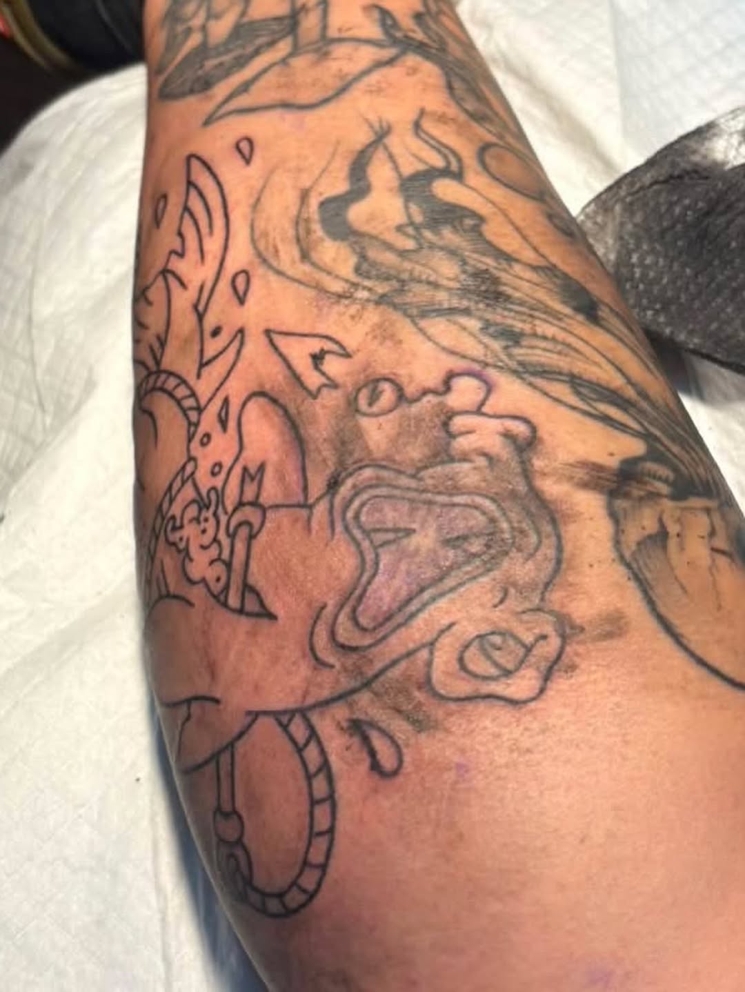 Tattoo by @eelliizzza — american_traditional