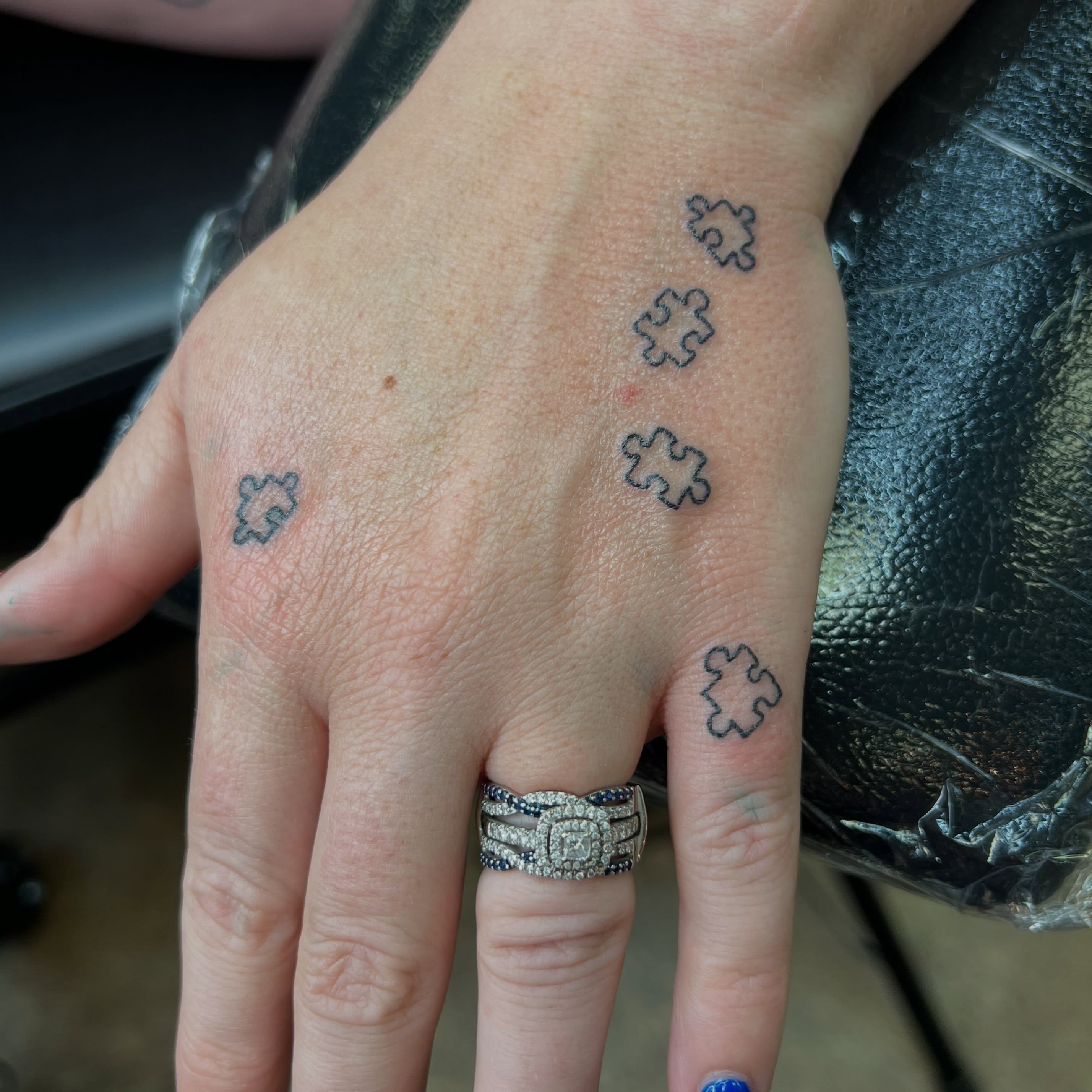 Tattoo by @stabbykitten — geometric