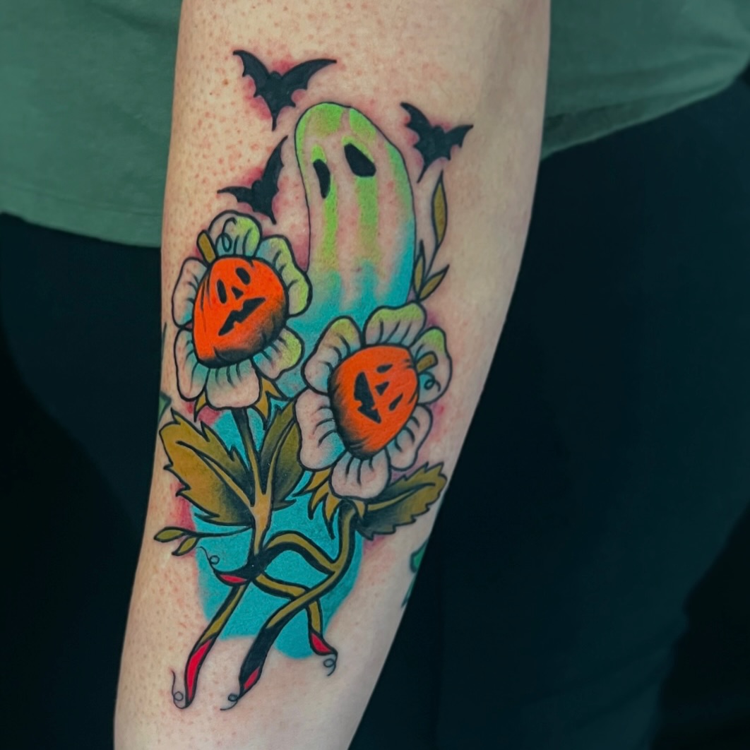 Tattoo by @omnomrapter — american_traditional