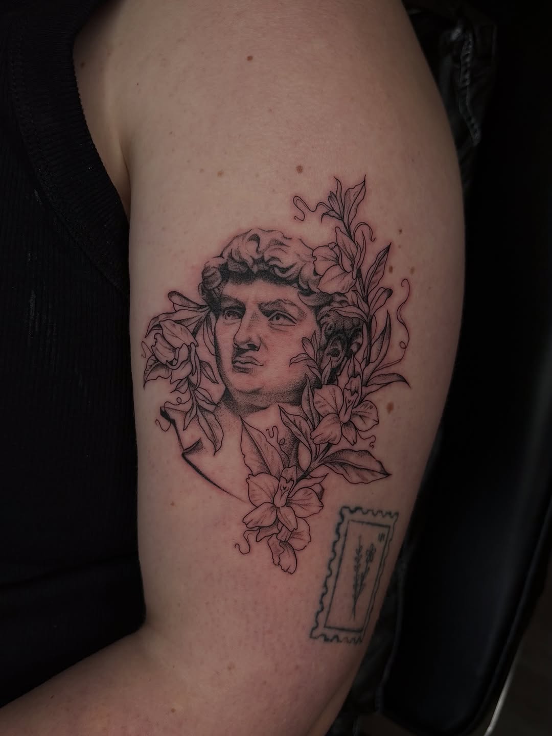 Tattoo by @emeraldbeetattoo โ realism, fine_line