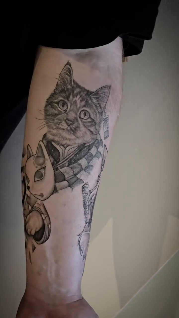 Tattoo by @tattoosbylynx โ realism, black_and_grey