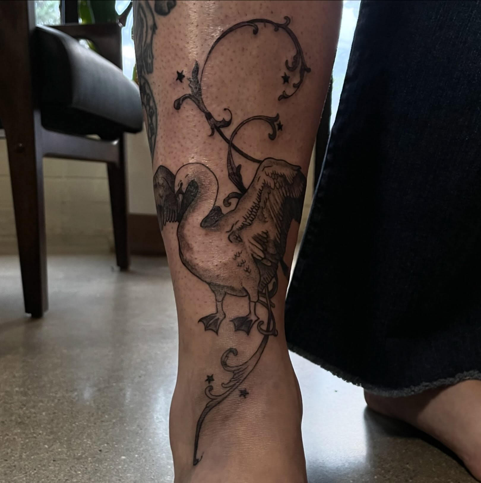 Tattoo by @trisaratoptattoos β black_and_grey