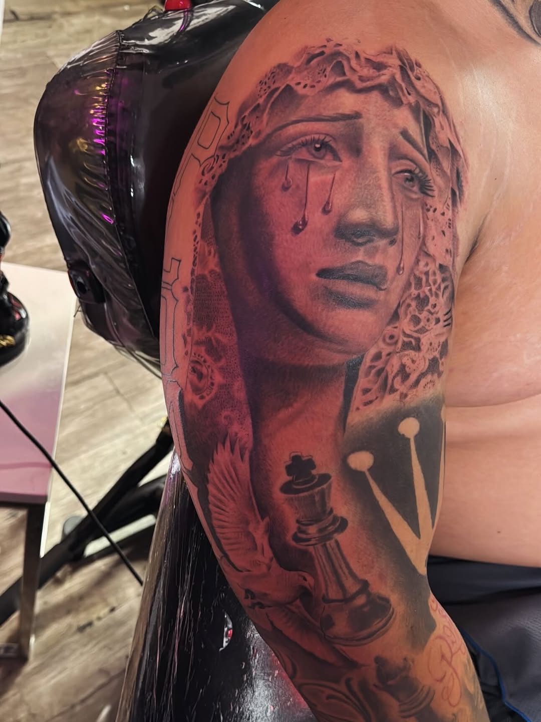 Tattoo by @serios_tat2s — realism, black_and_grey