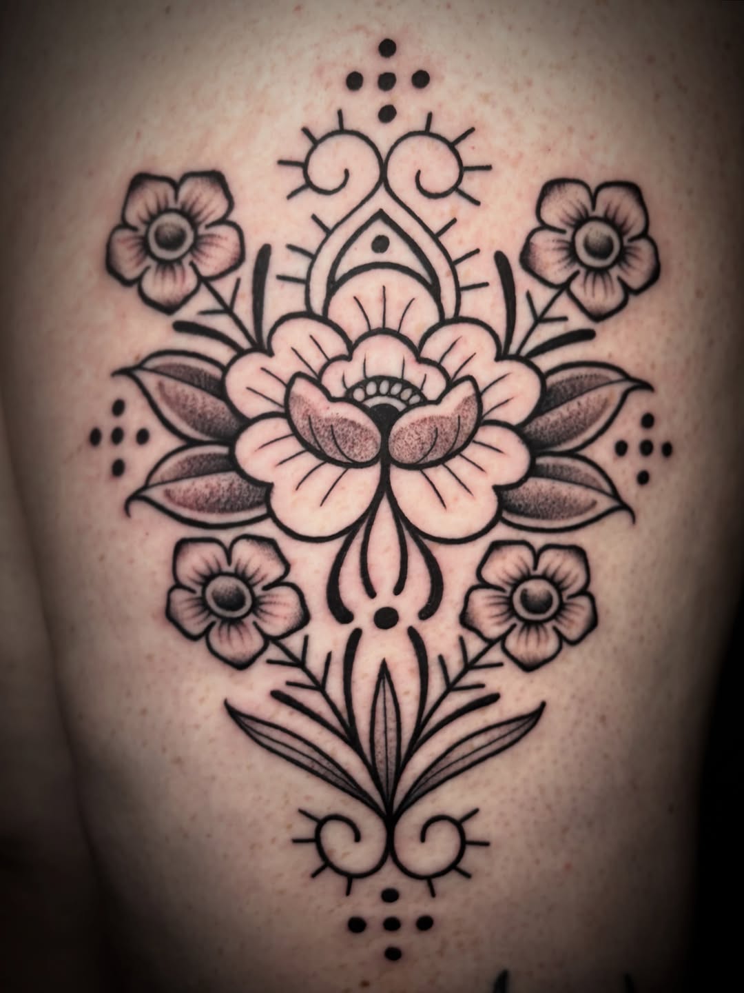 Tattoo by @kaylajtattoos โ american_traditional, ornamental