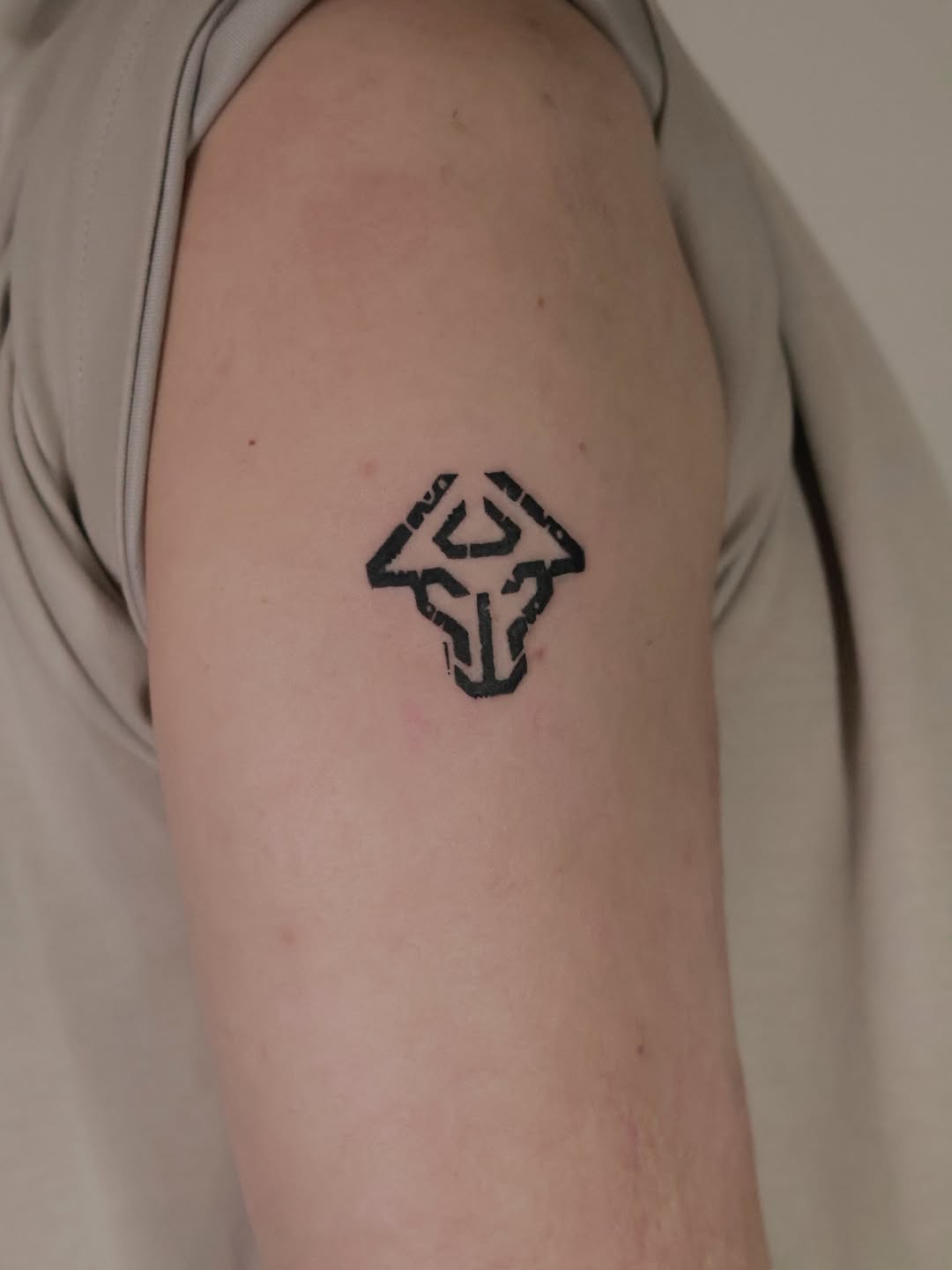Tattoo by @momotattoo0906 — blackwork, geometric