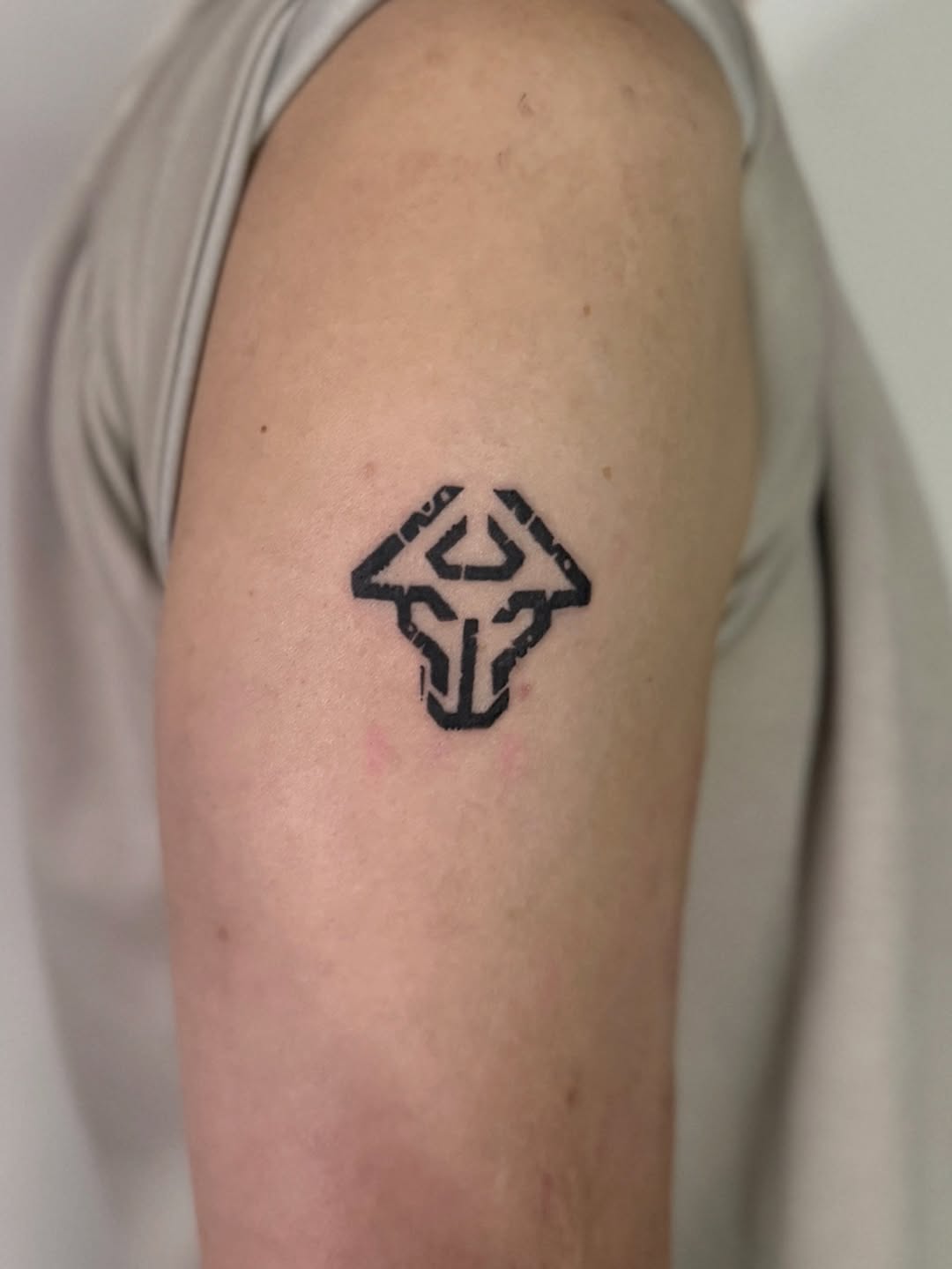 Tattoo by @momotattoo0906 — blackwork, geometric