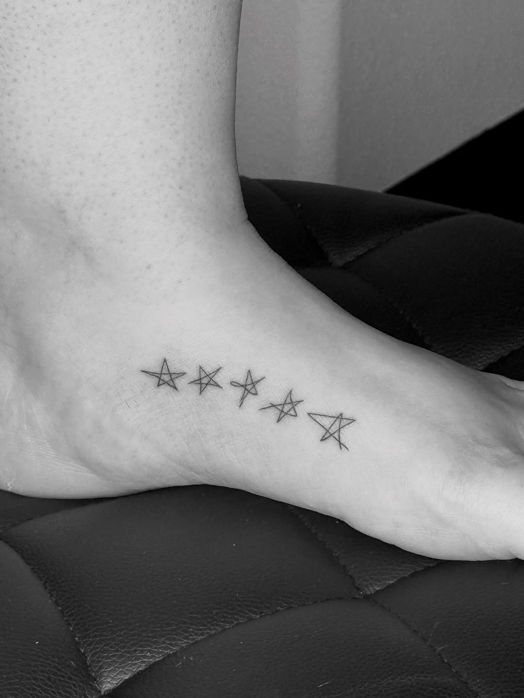 Tattoo by @ashleylorrainetattoos — fine_line, minimalist