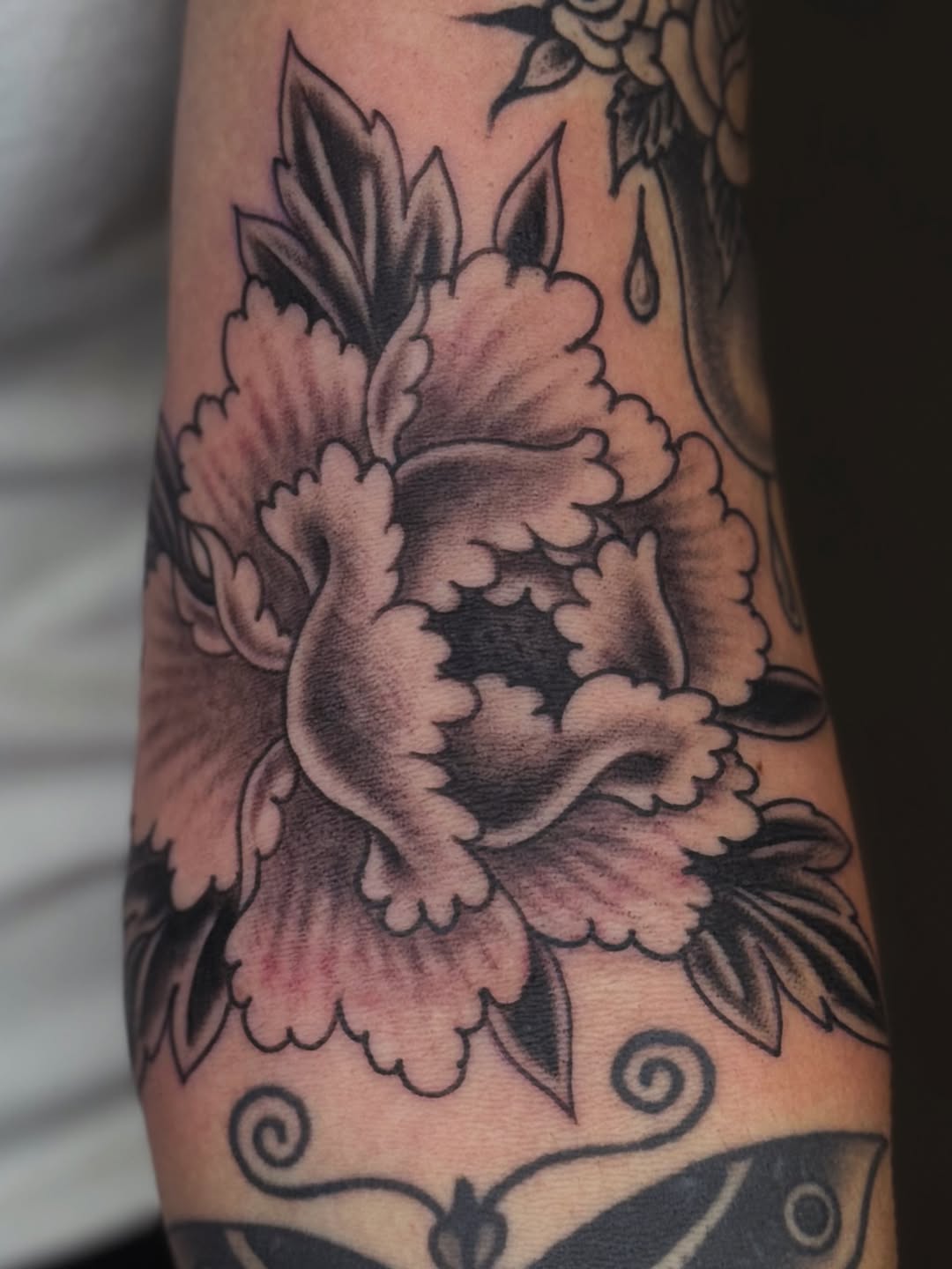 Tattoo by @benkarnofsky — japanese_irezumi, black_and_grey