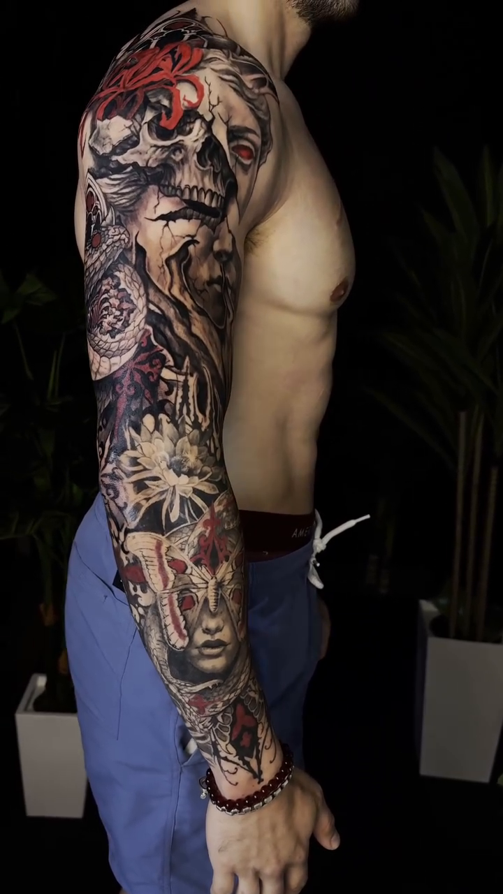 Tattoo by @tatsbyalia — japanese_irezumi, trash_polka