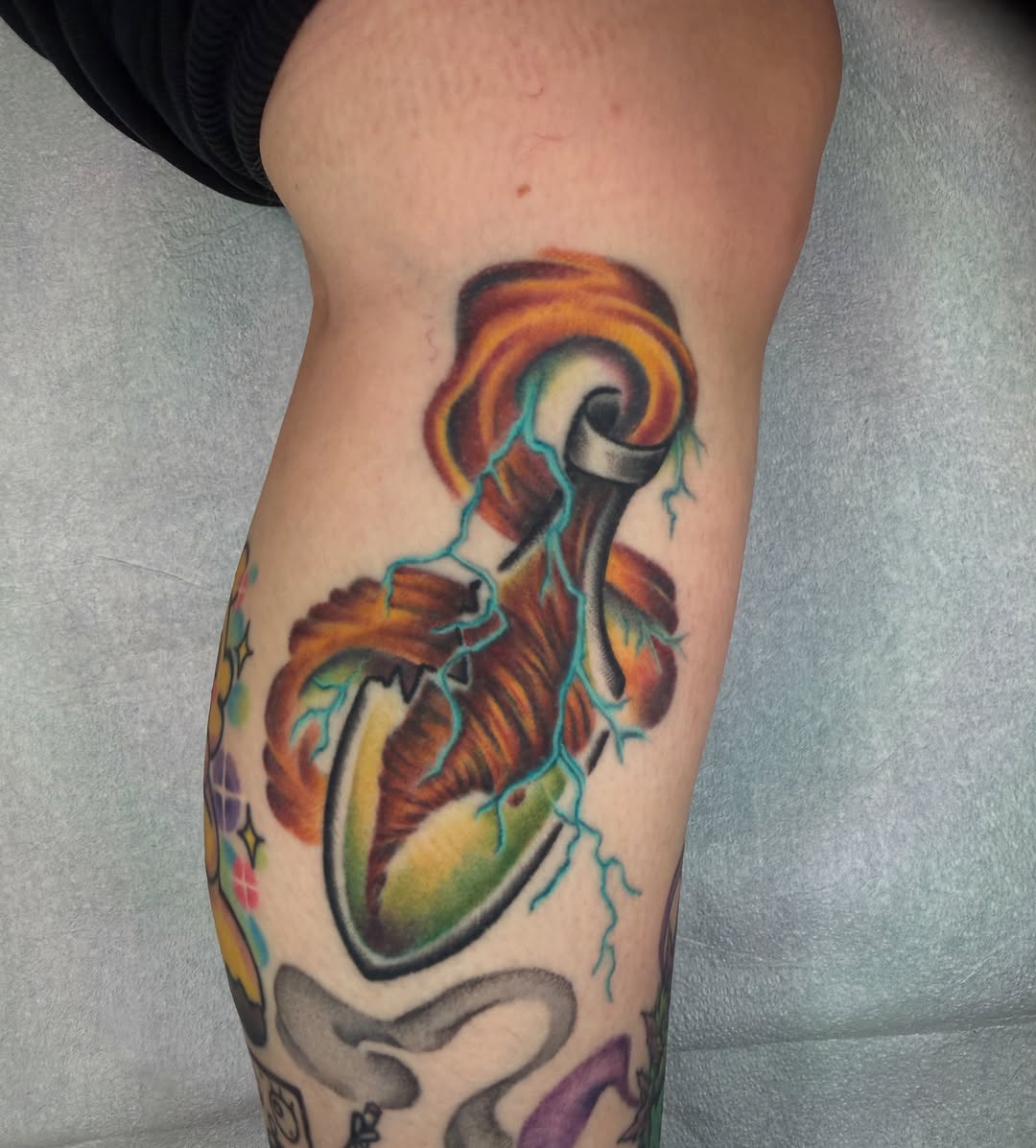Tattoo by @samdoestattoos โ neo_traditional, trash_polka