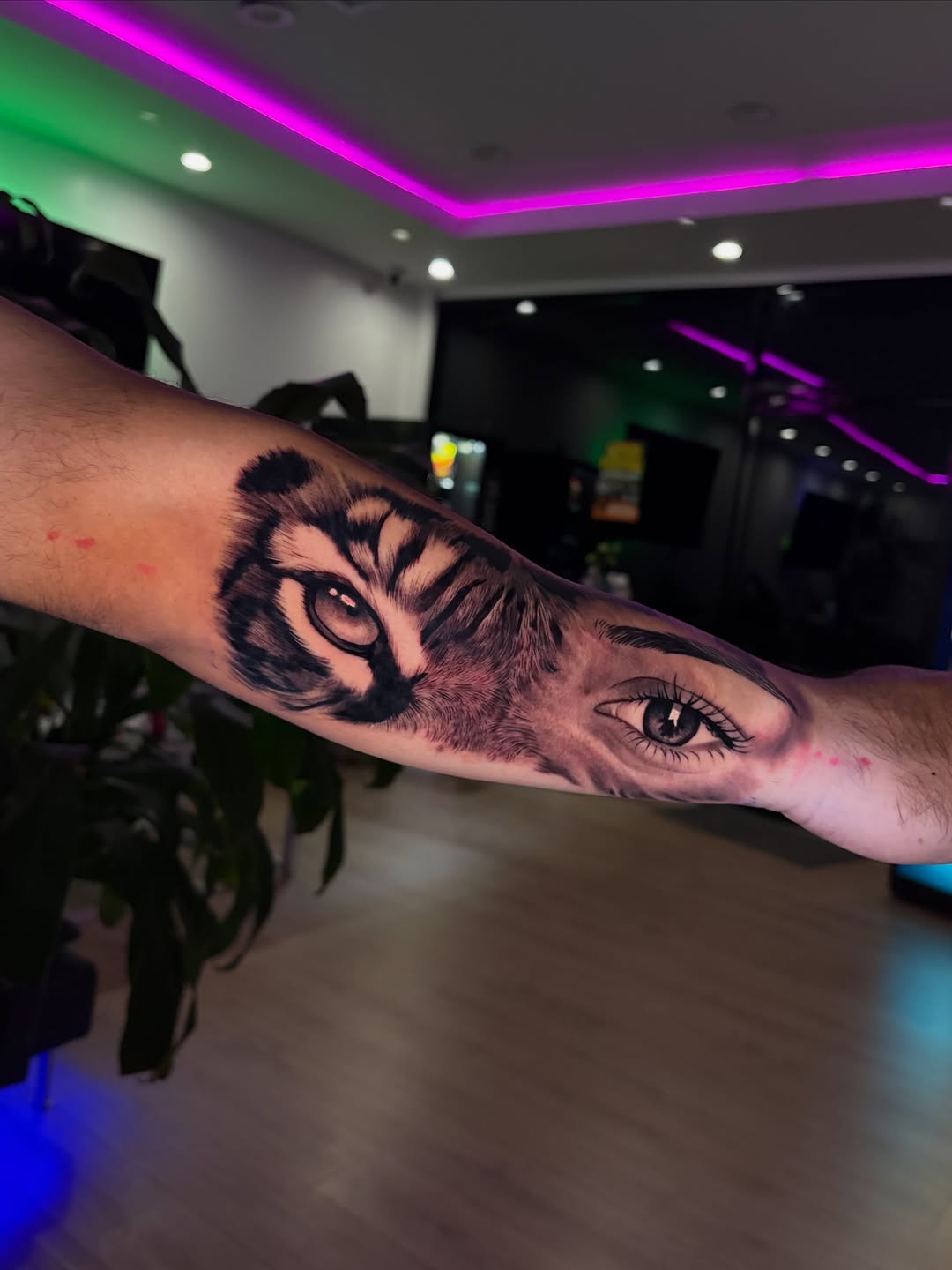 Tattoo by @lvp_arte — realism, black_and_grey