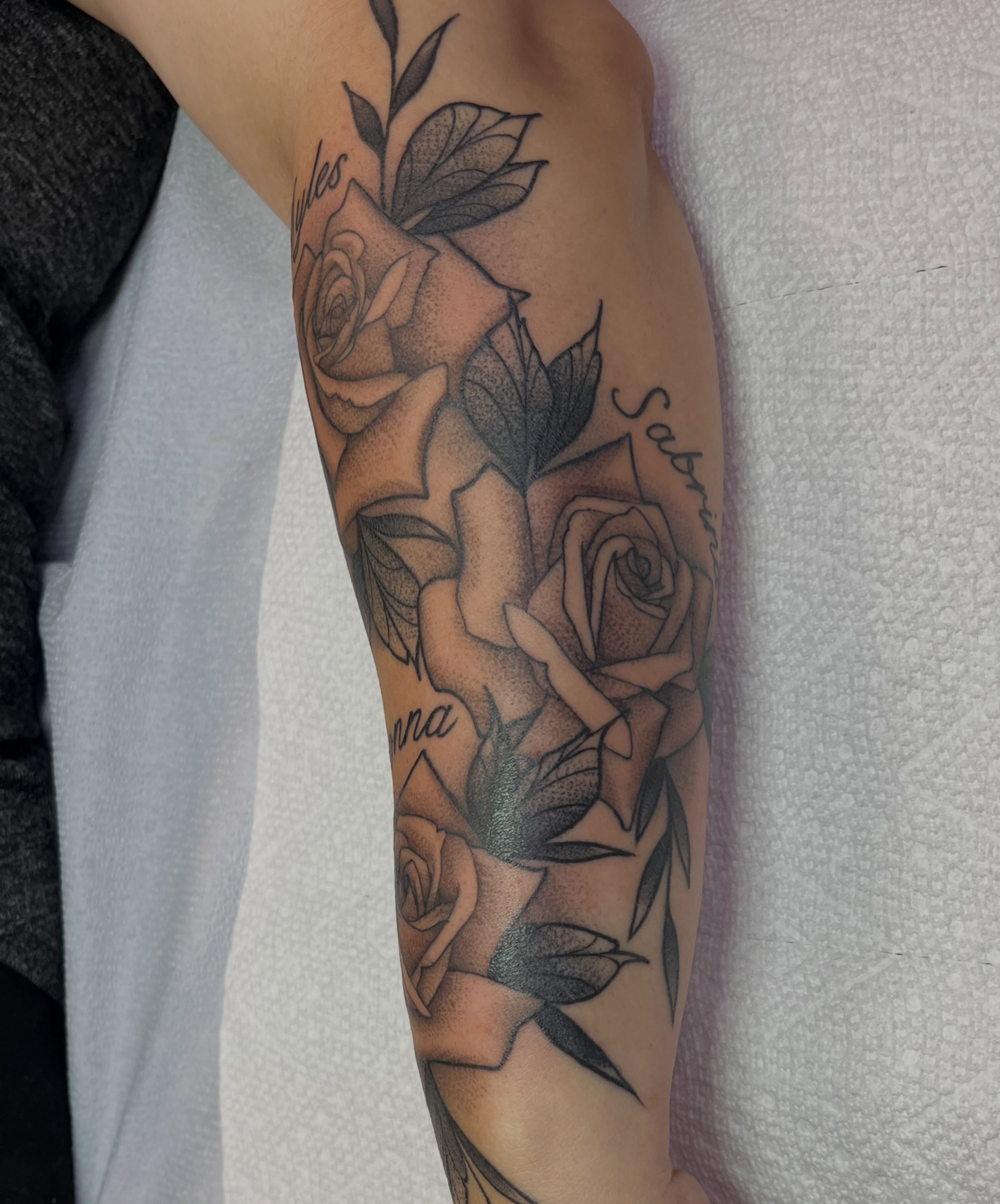 Tattoo by @ellmackk — dotwork, black_and_grey