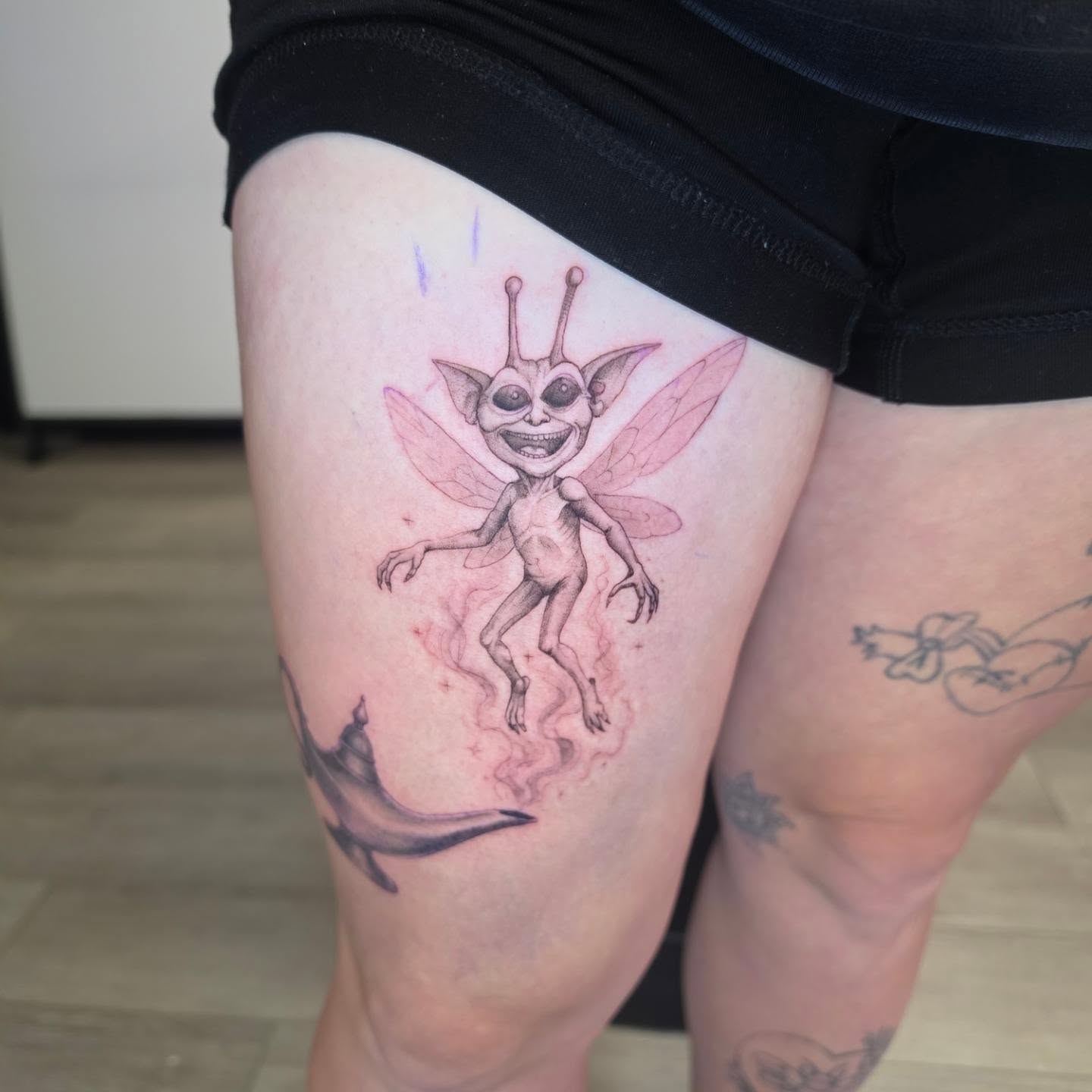 Tattoo by @frozenink_tattoo — illustrative, watercolor