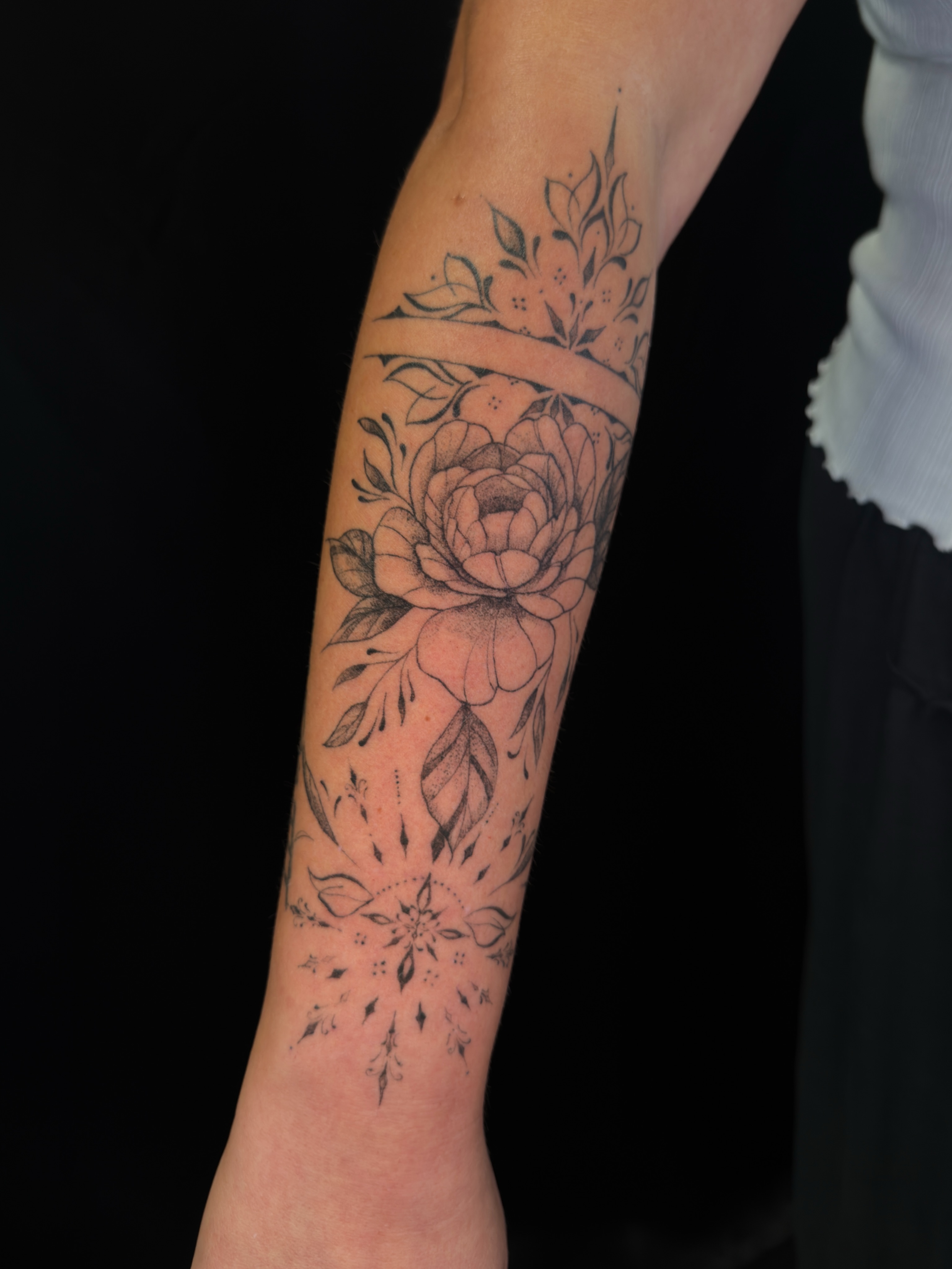 Tattoo by @huestatts — black_and_grey, dotwork