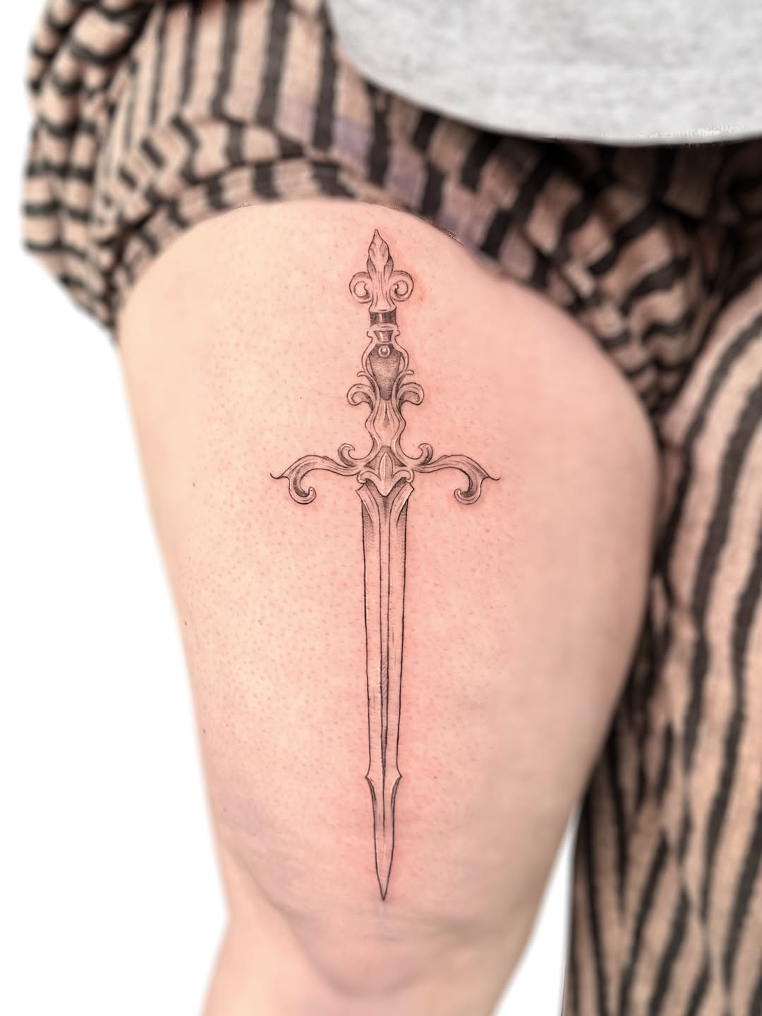 Tattoo by @fionnatattoo — fine_line, ornamental